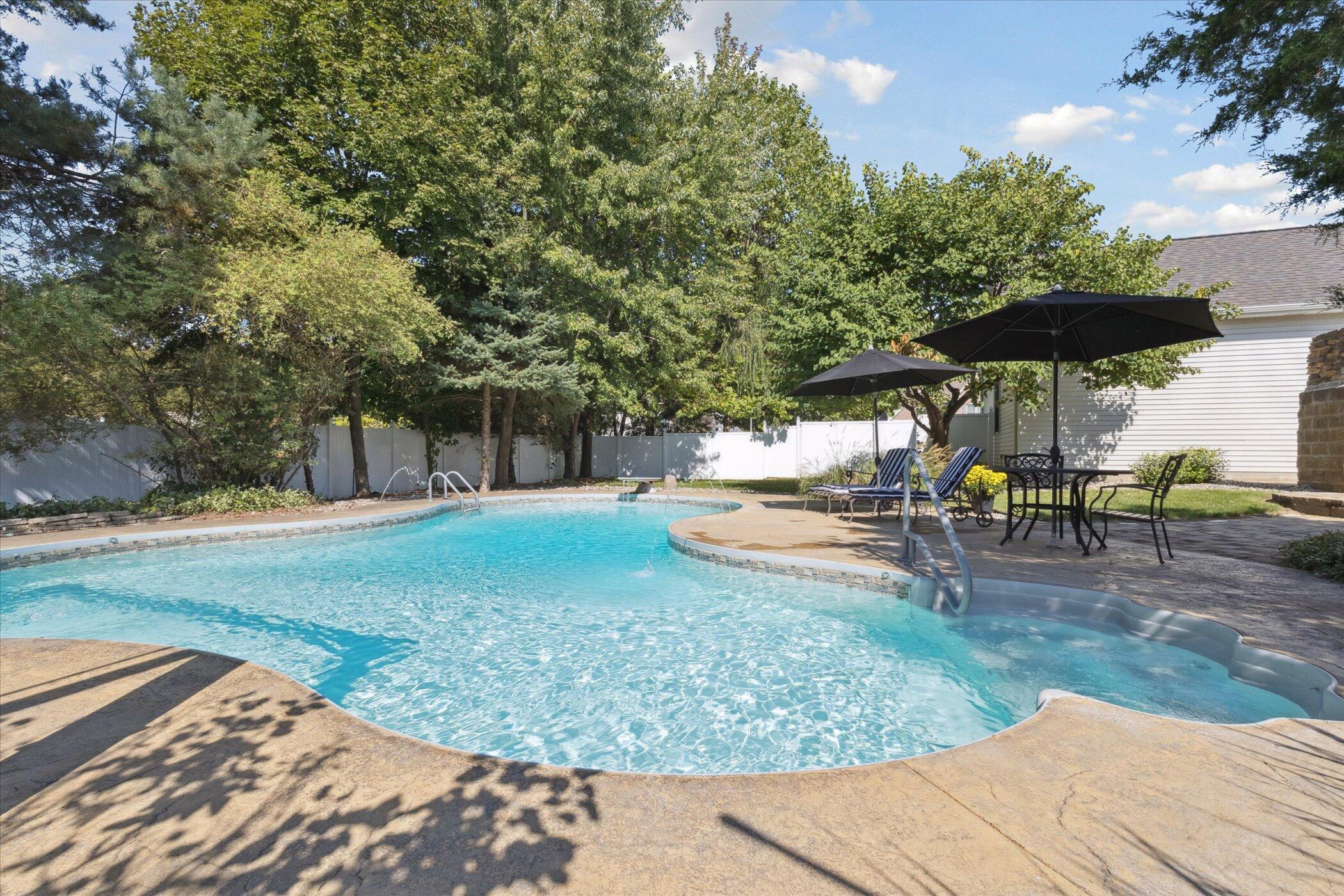 5189 Queen Victoria Lane