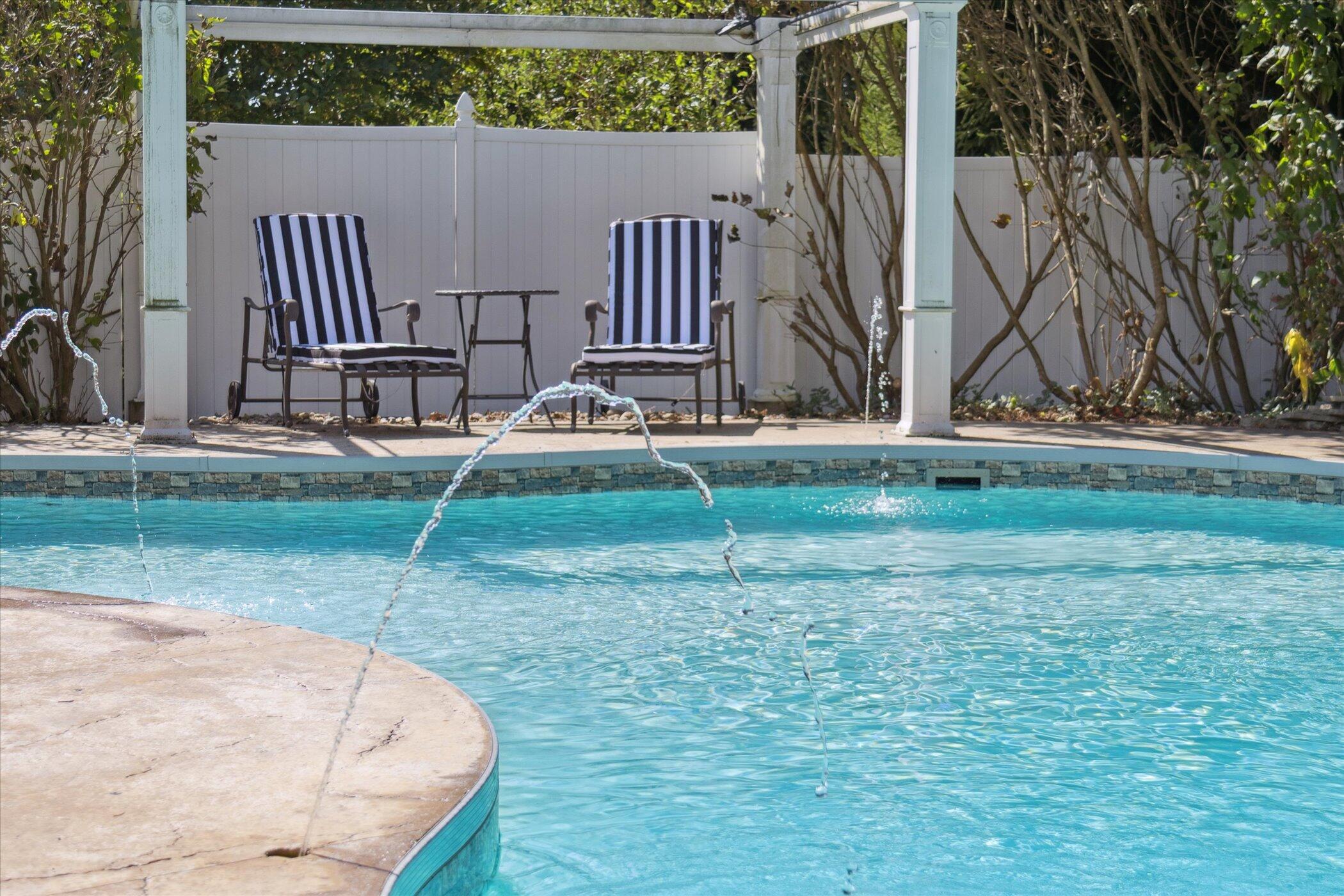 5189 Queen Victoria Lane