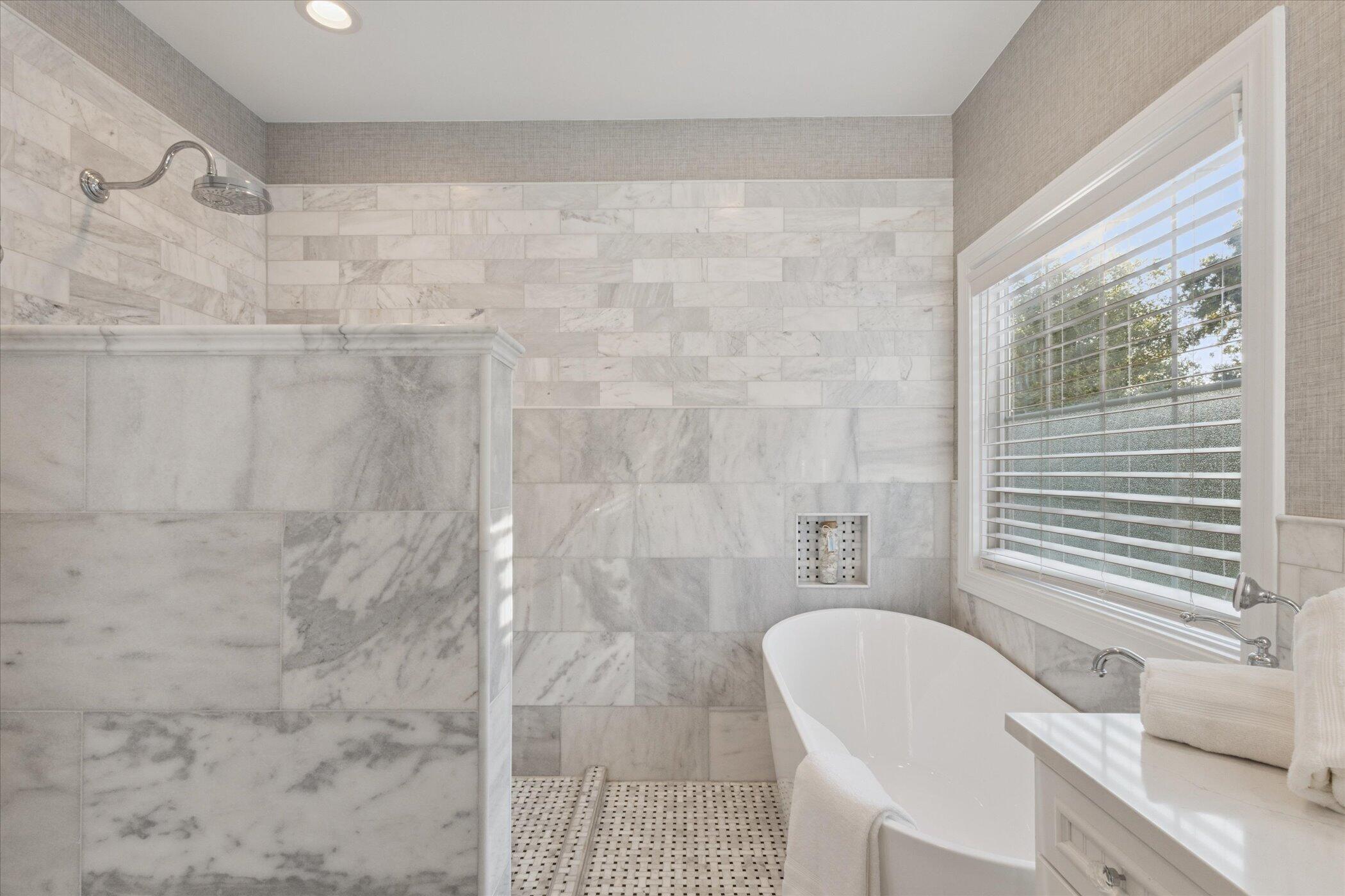 5189 Queen Victoria Lane