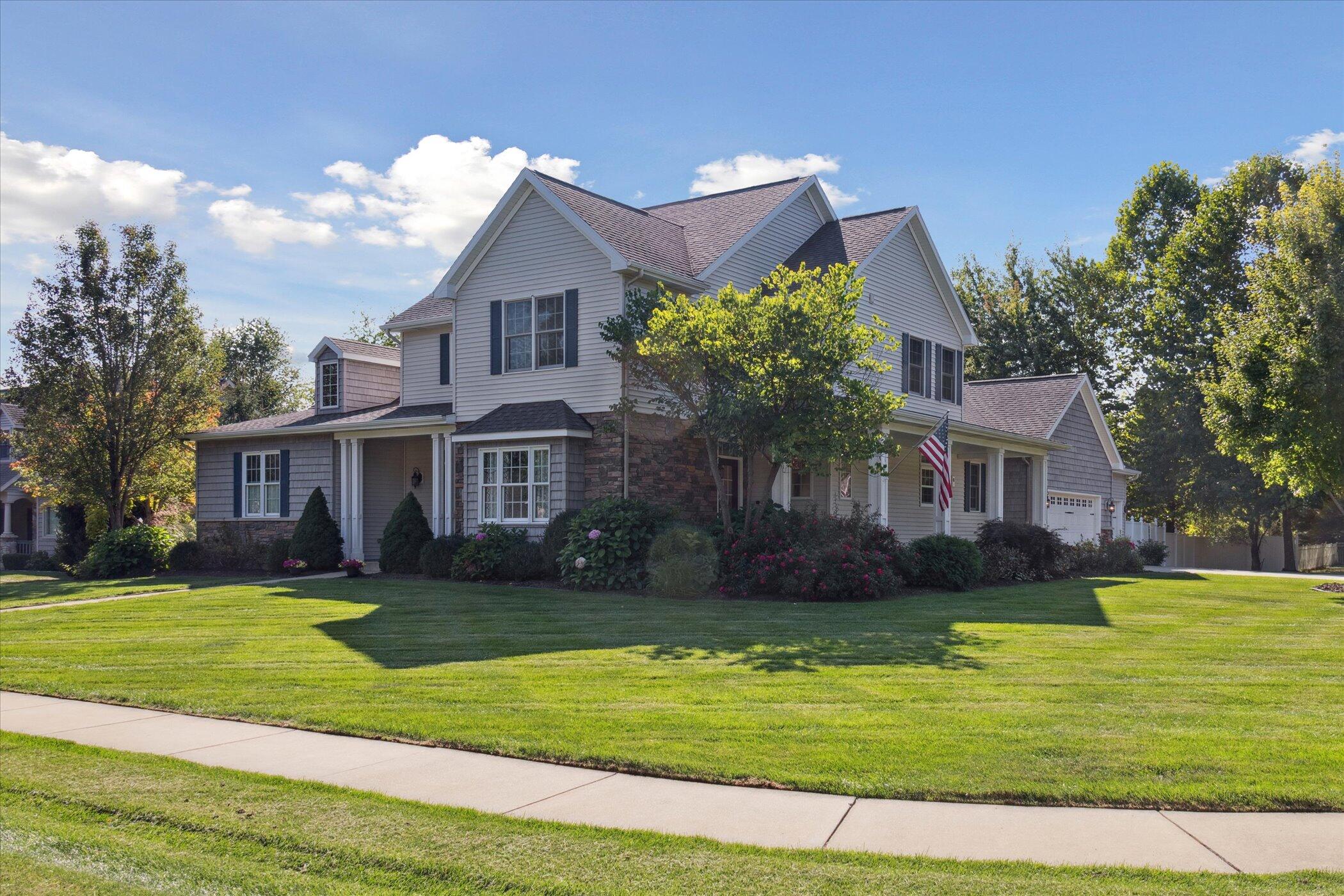 5189 Queen Victoria Lane