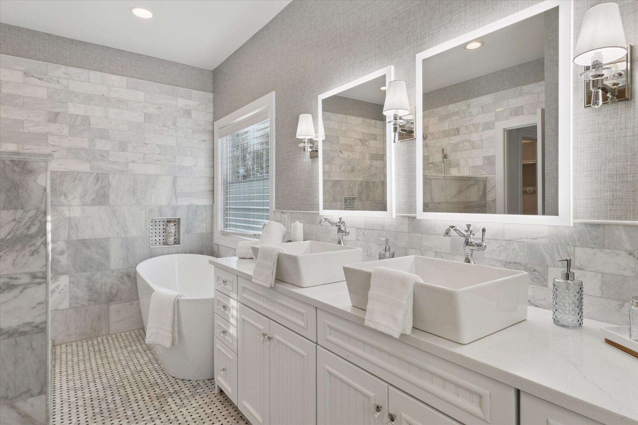 5189 Queen Victoria Lane