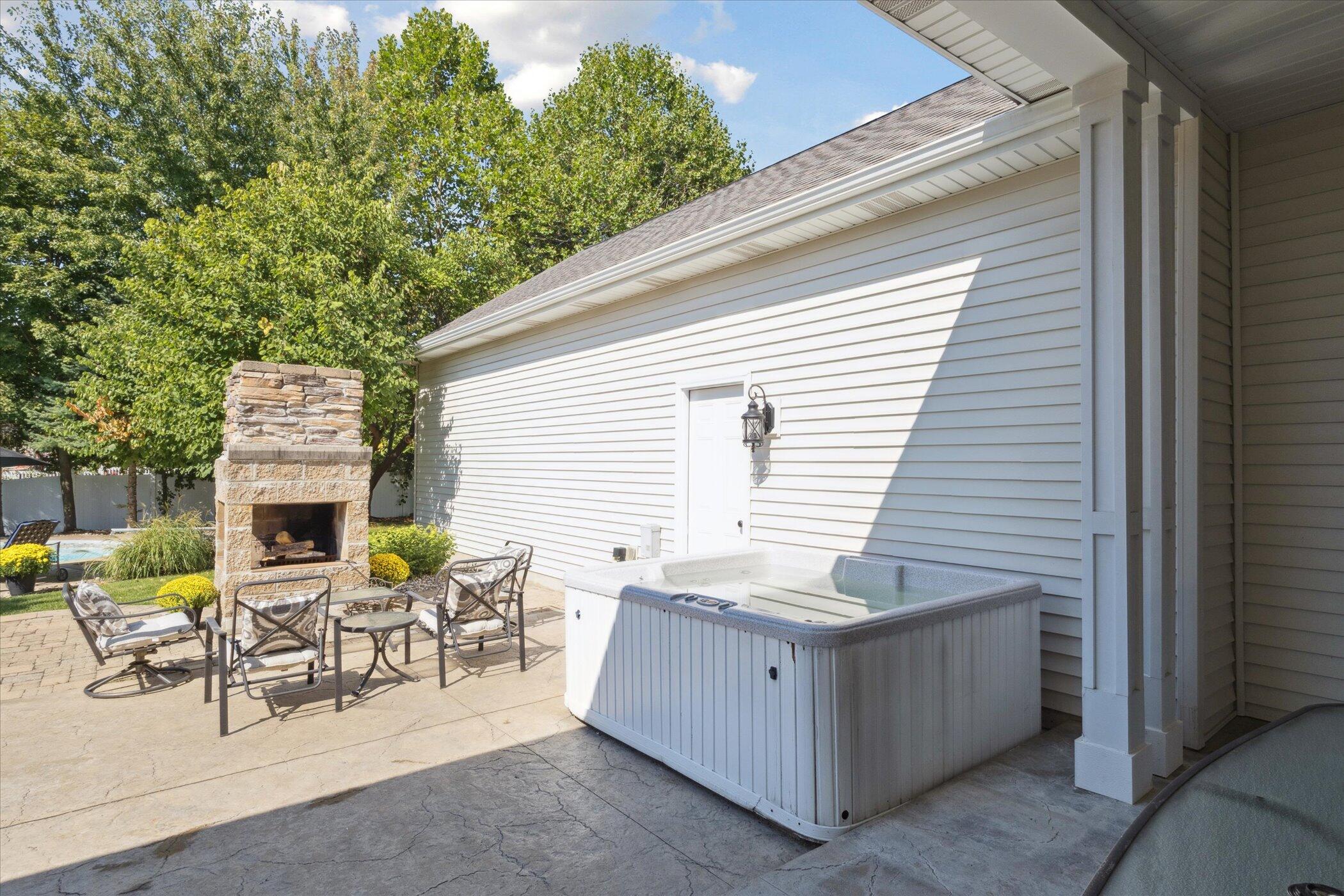 5189 Queen Victoria Lane