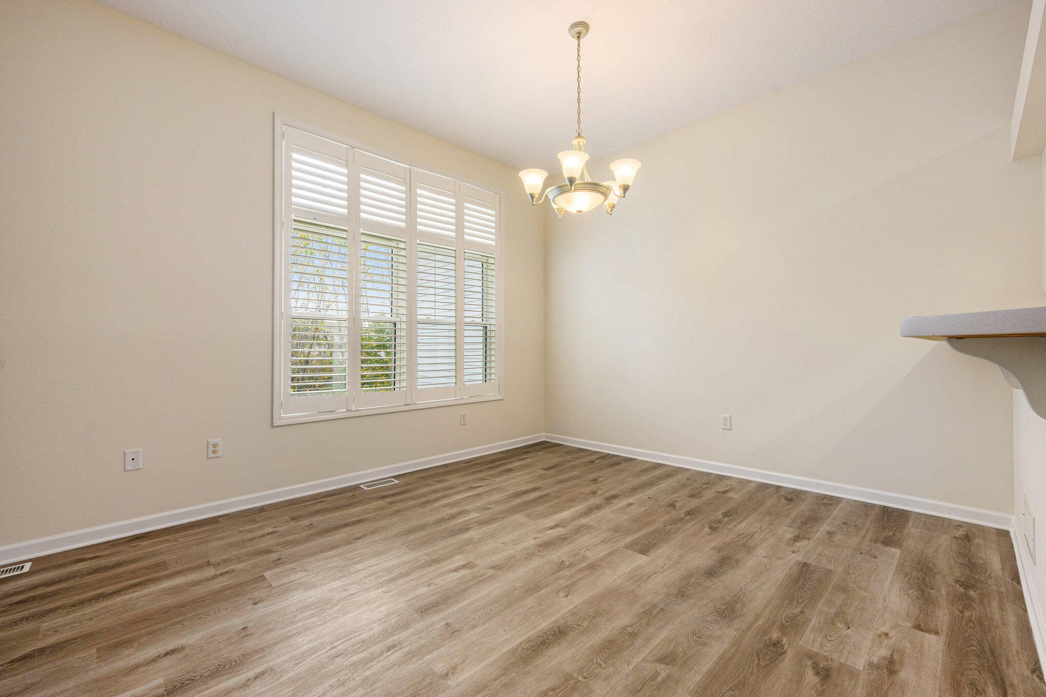 1378 S Village Circle