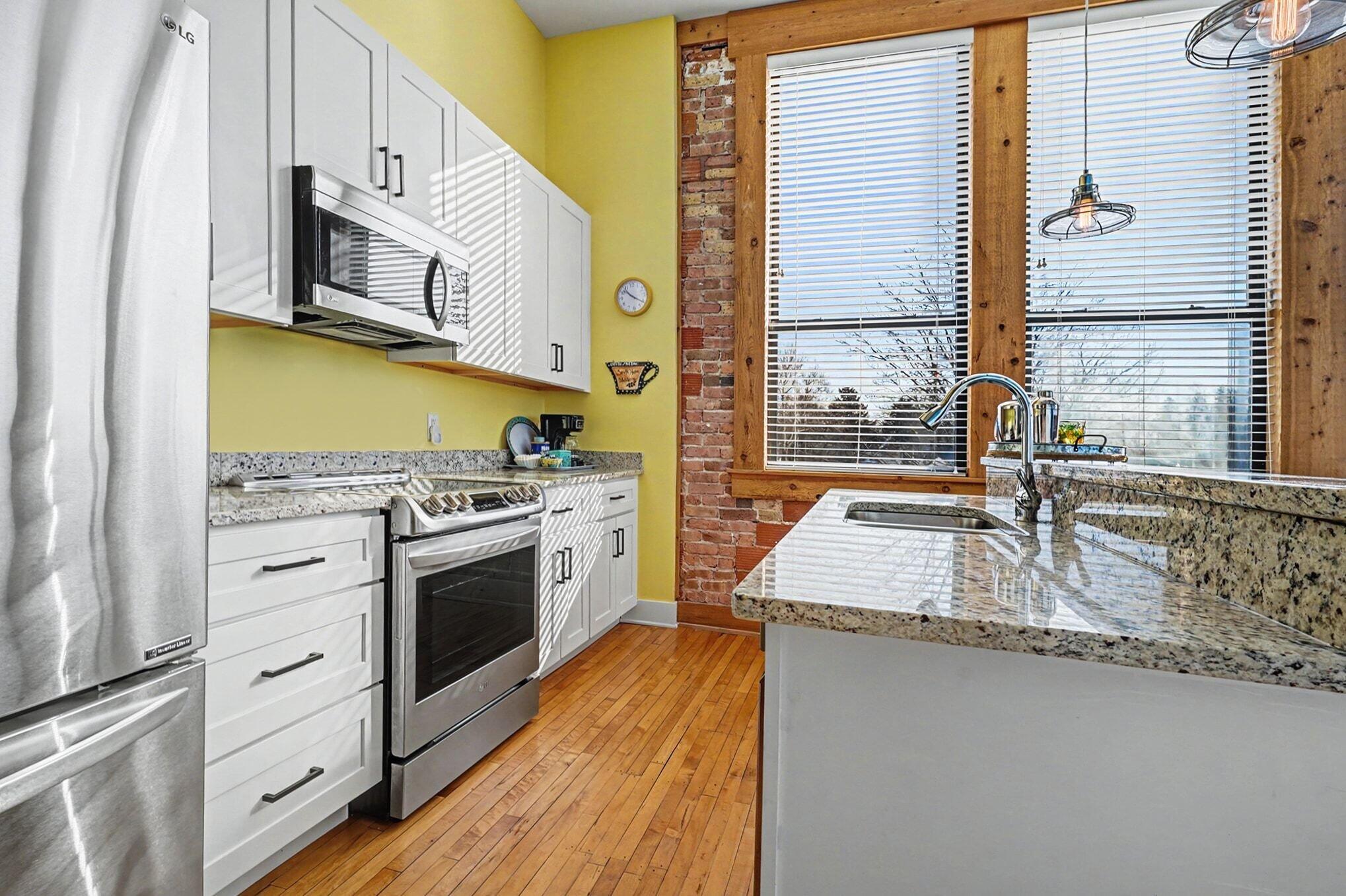 460 Broadway Street 308