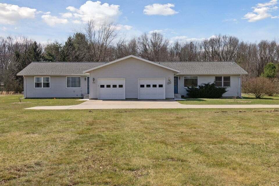 10575 W Main Street 10577