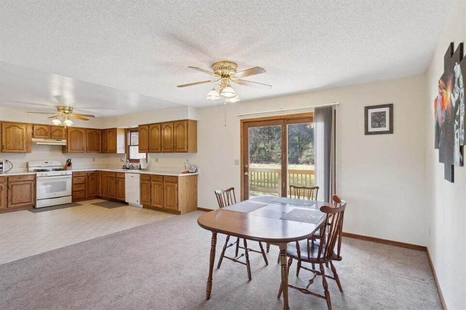 10575 W Main Street 10577