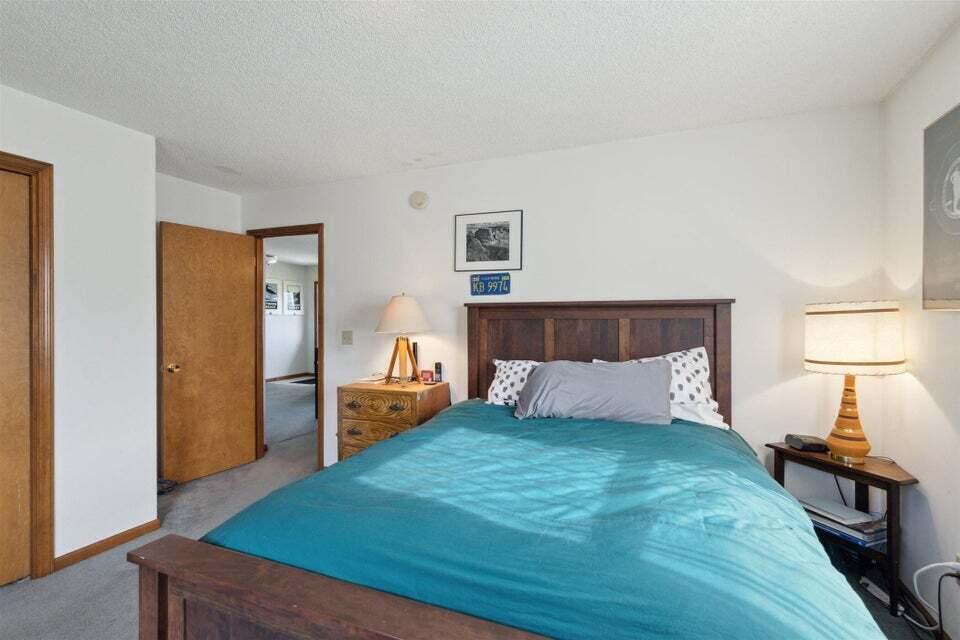 10611 W Main Street 10613