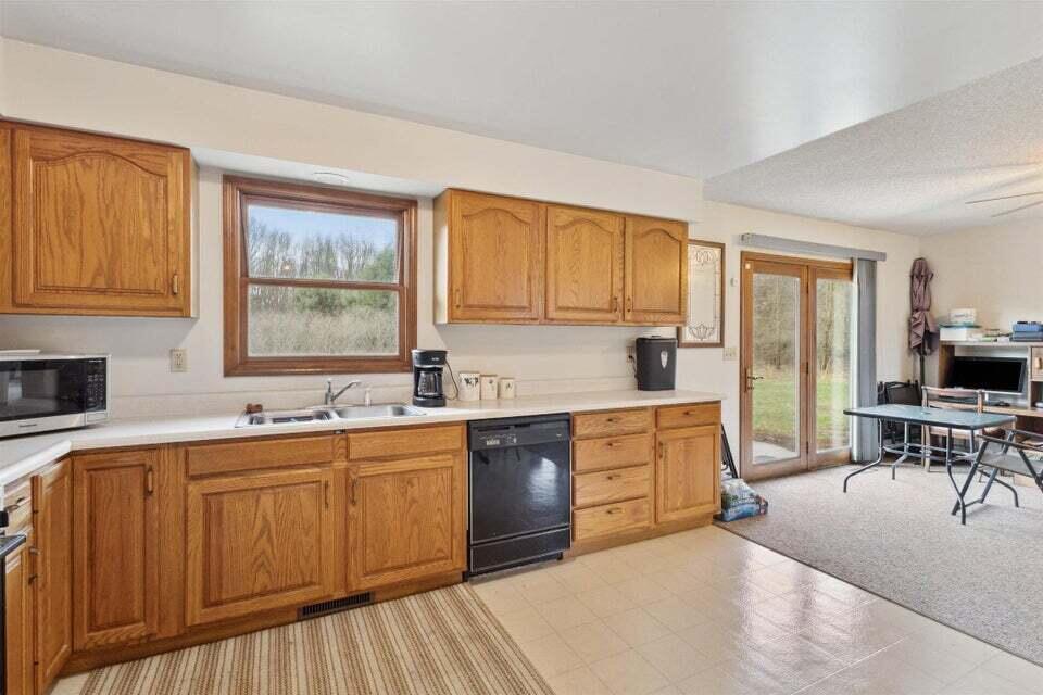 10611 W Main Street 10613