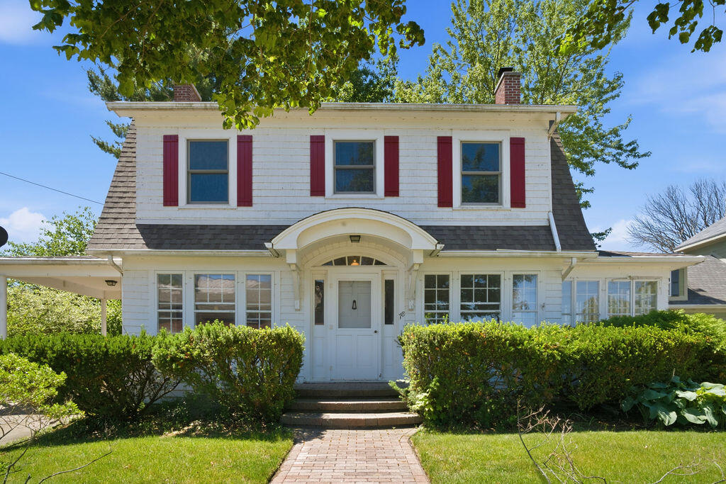 78 Van Buren Street