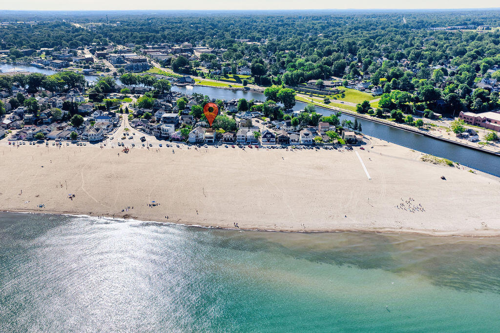 34 Lake Shore Drive