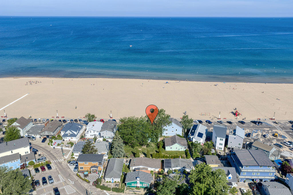 34 Lake Shore Drive