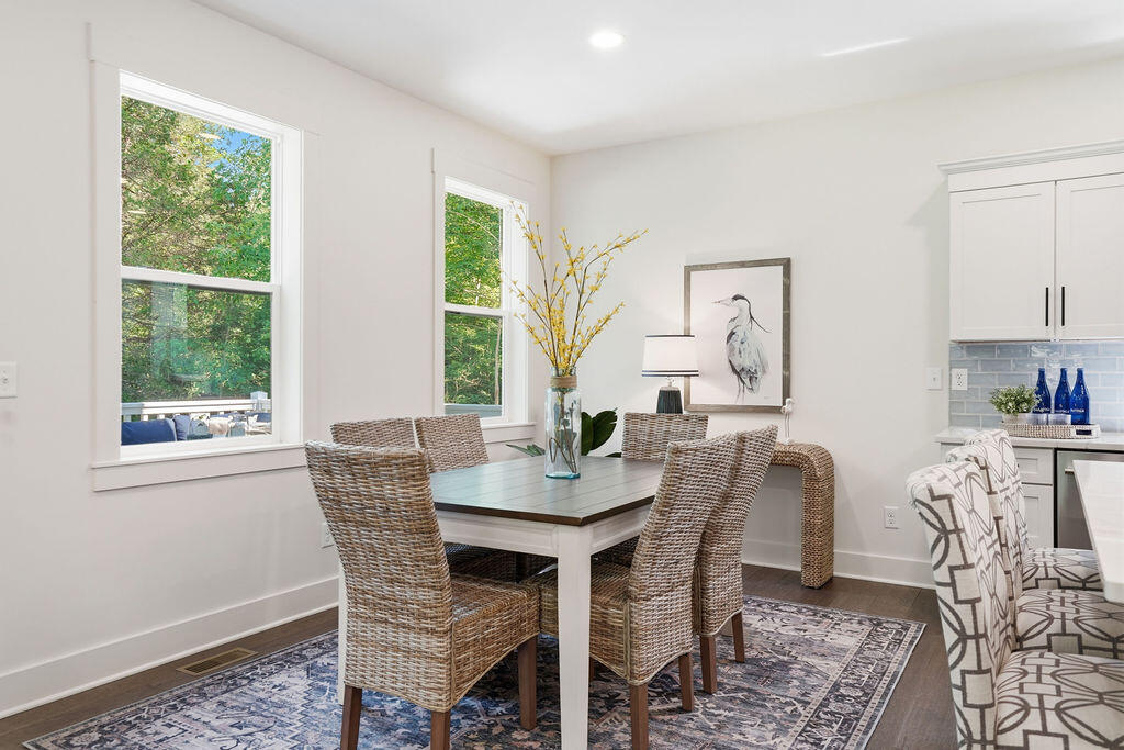 453 Sunset Parkway