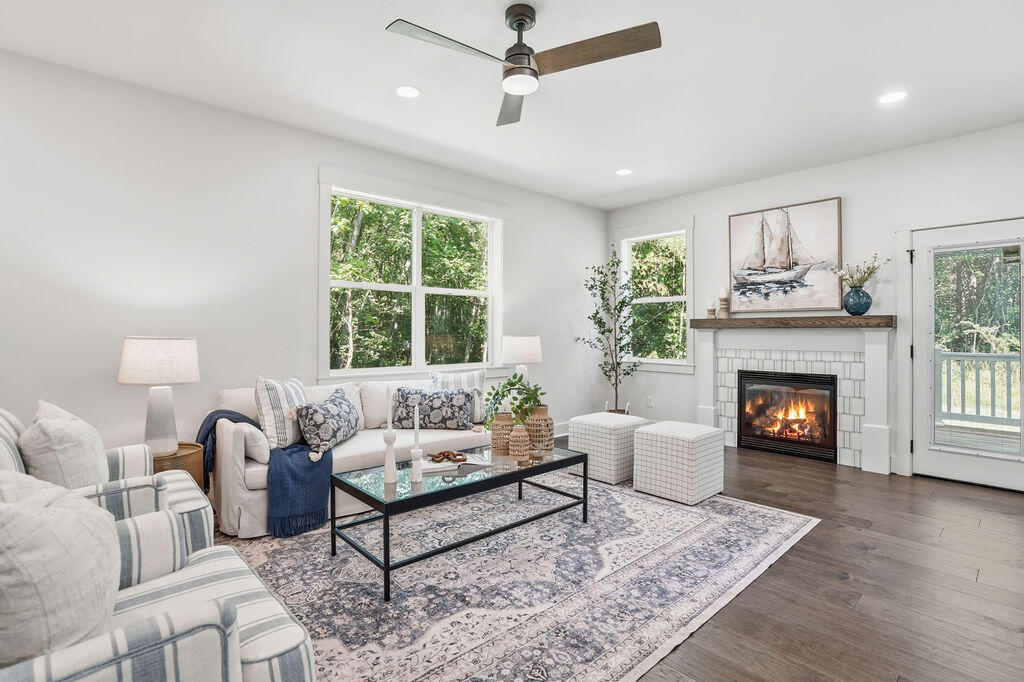 453 Sunset Parkway