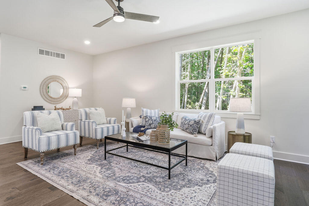 453 Sunset Parkway