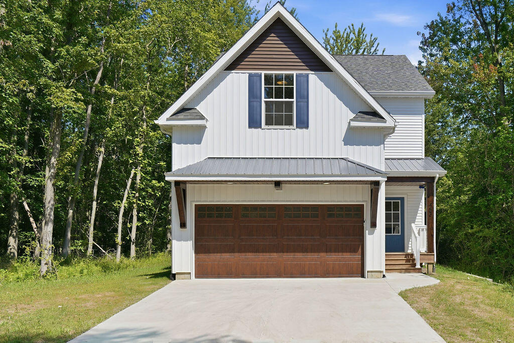 453 Sunset Parkway
