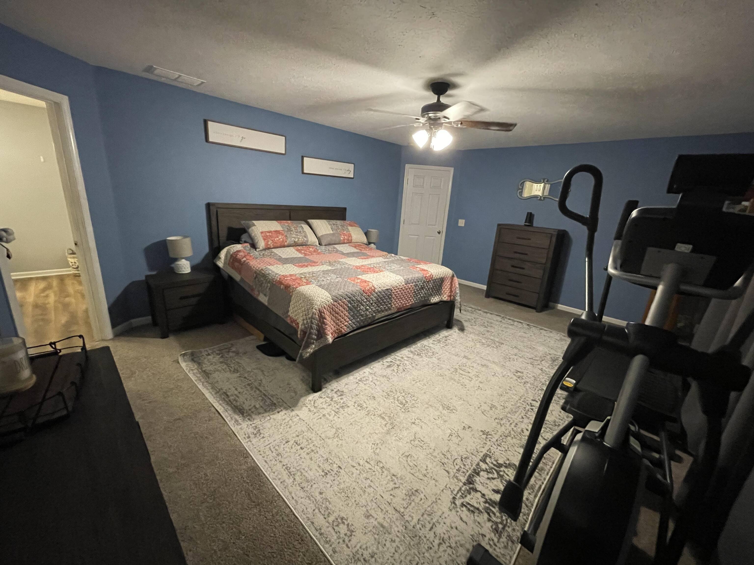 216 Oakview Drive
