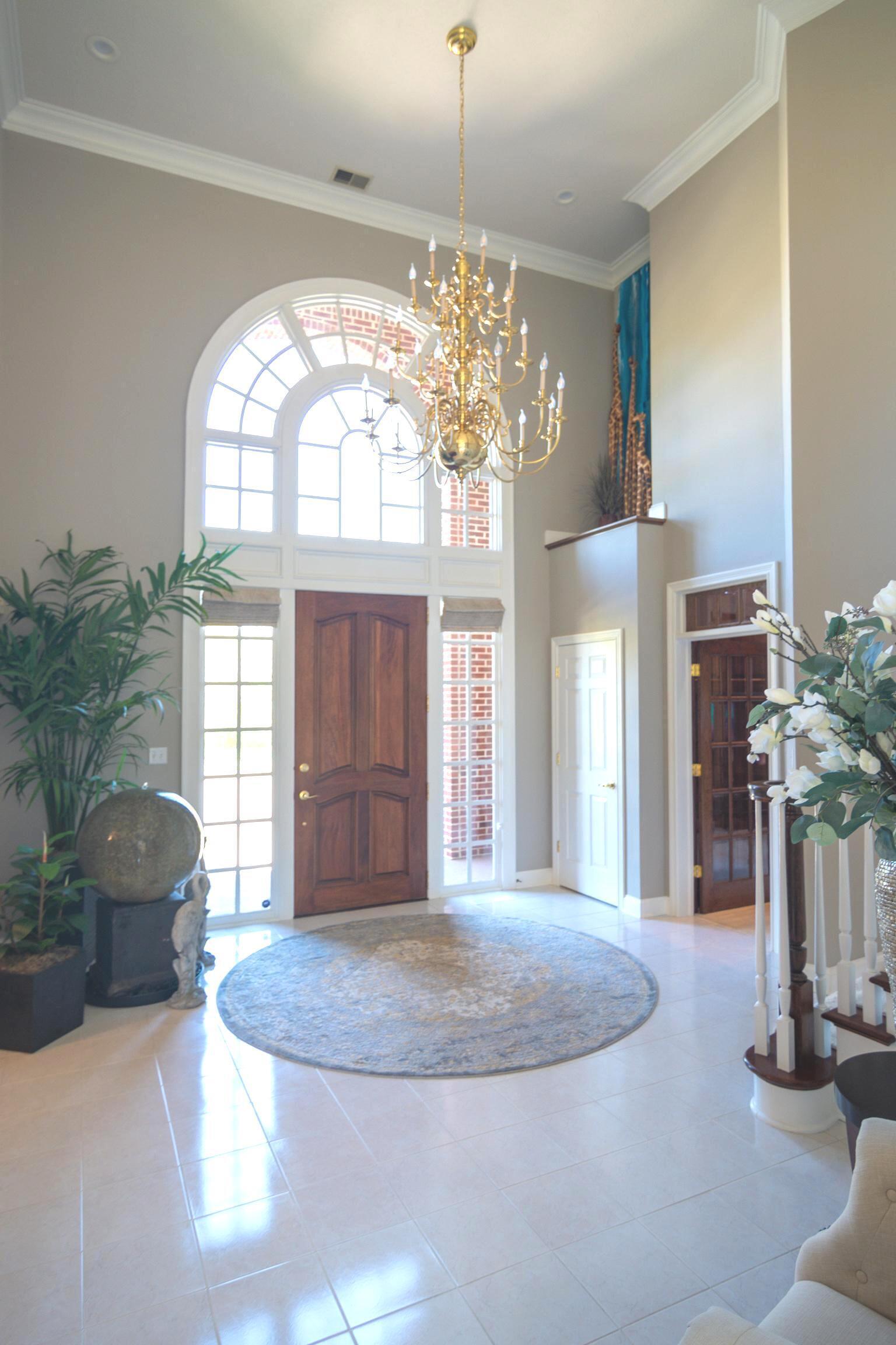 1306 Alfred Circle