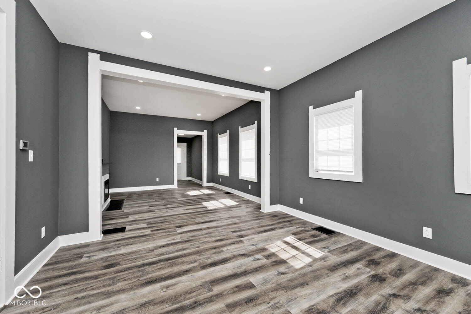 102 N Elder Avenue