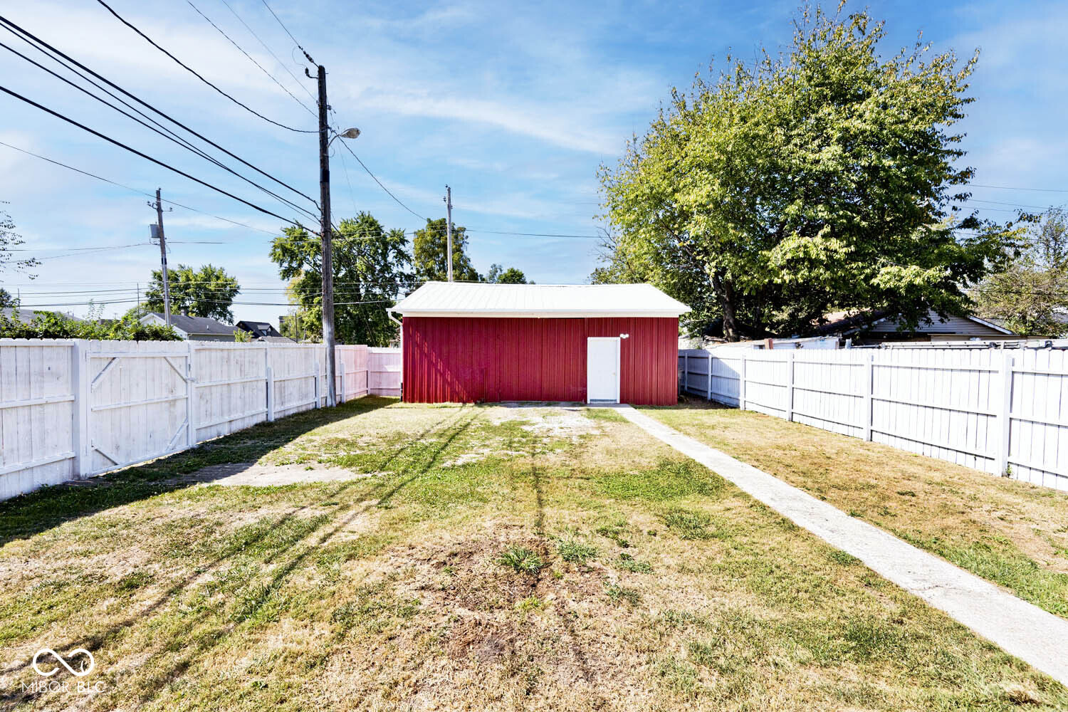 102 N Elder Avenue