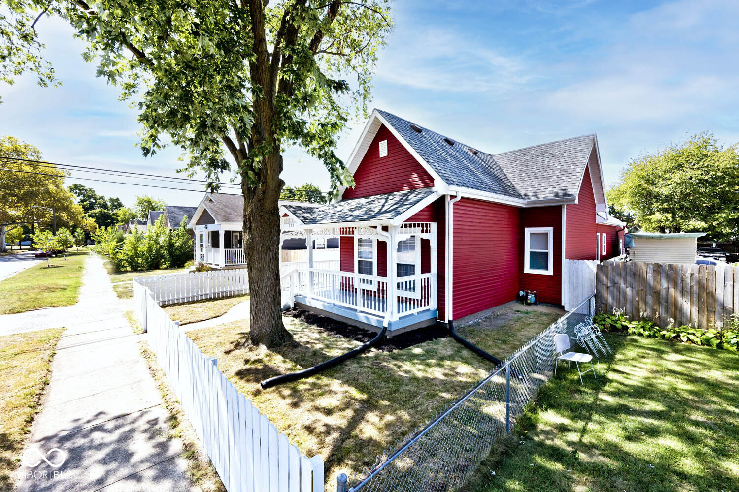 102 N Elder Avenue
