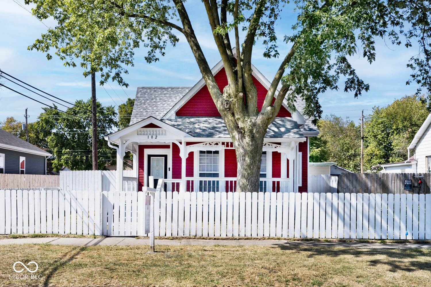 102 N Elder Avenue