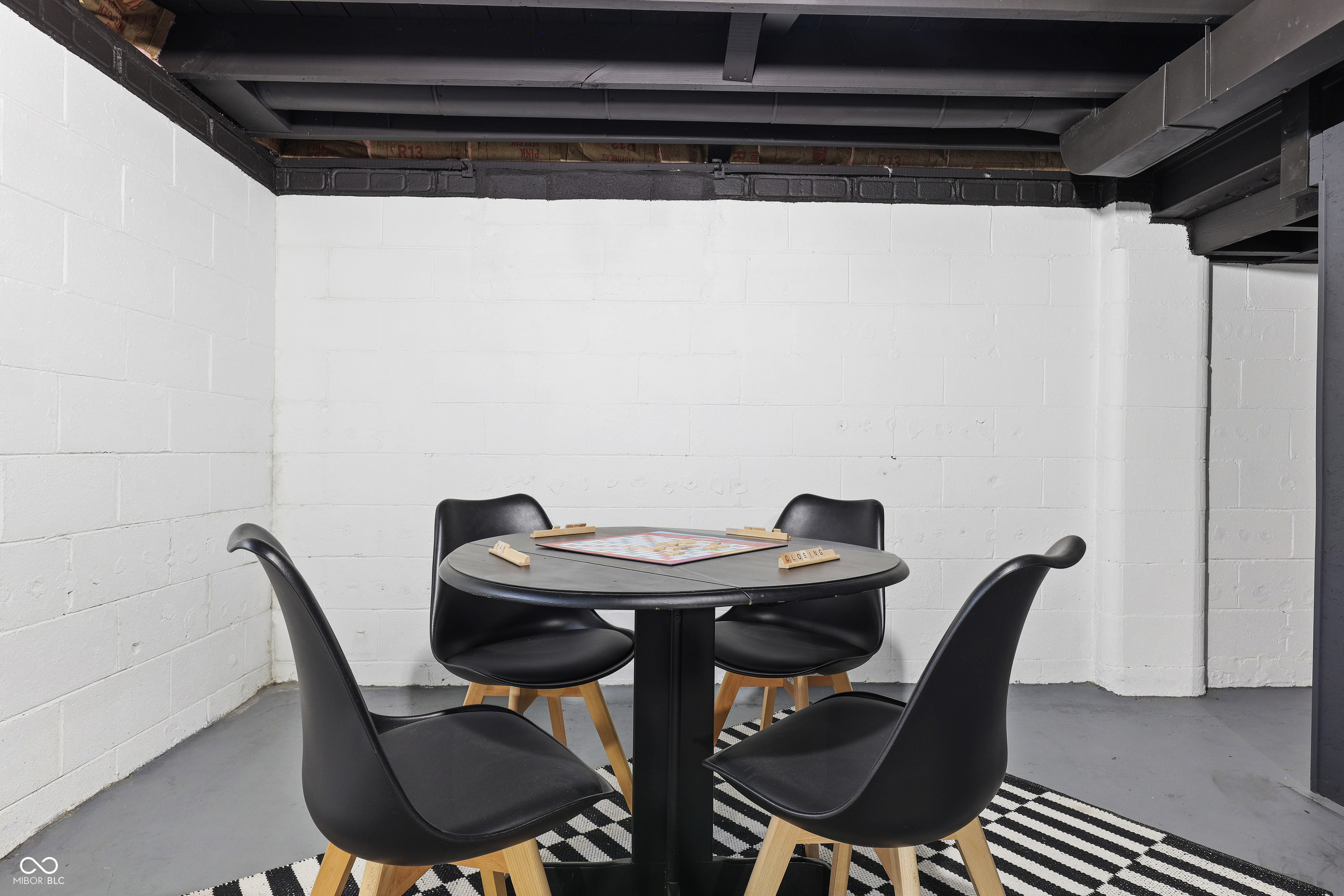 3425 N Gale Street