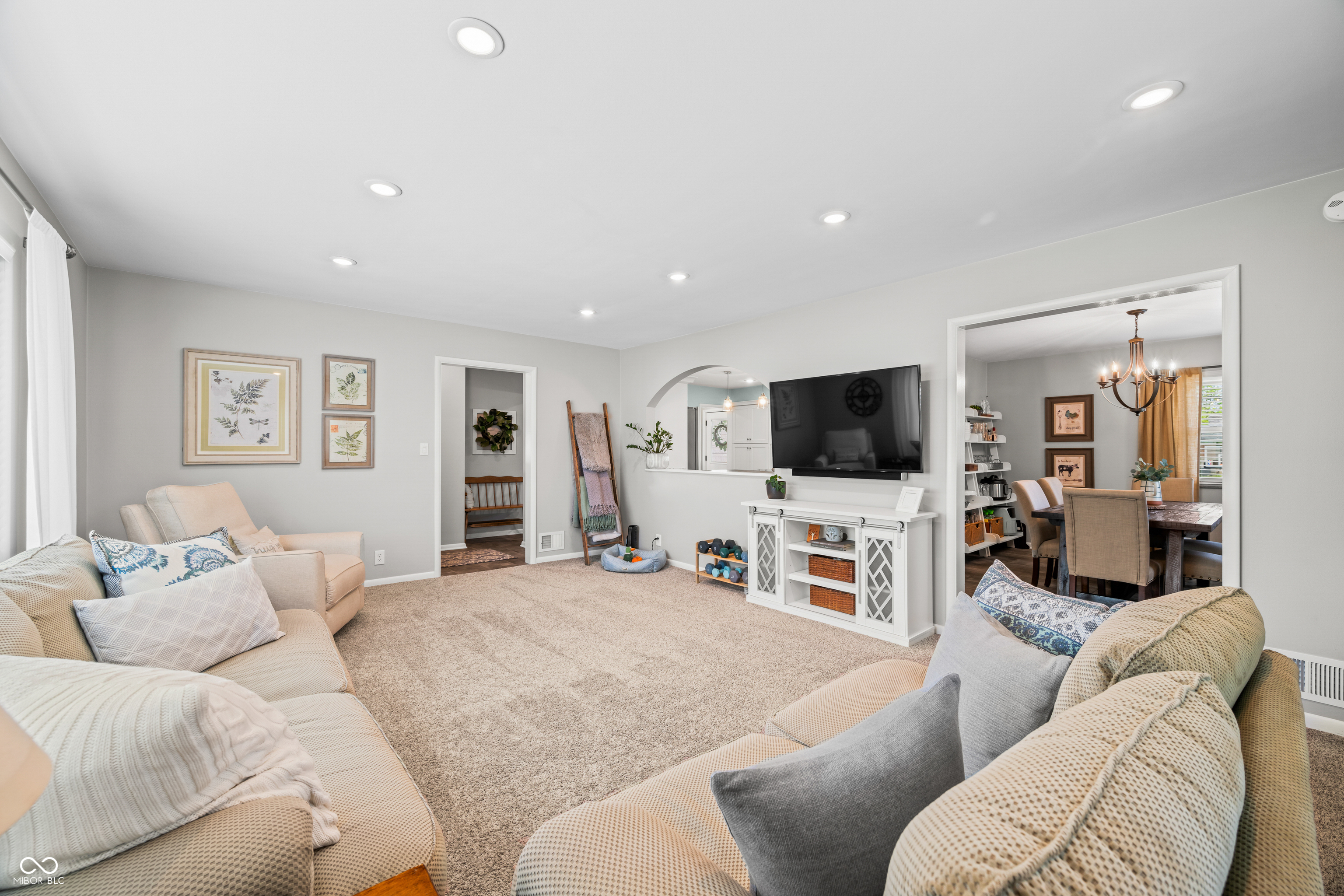 6250 Seminole Drive