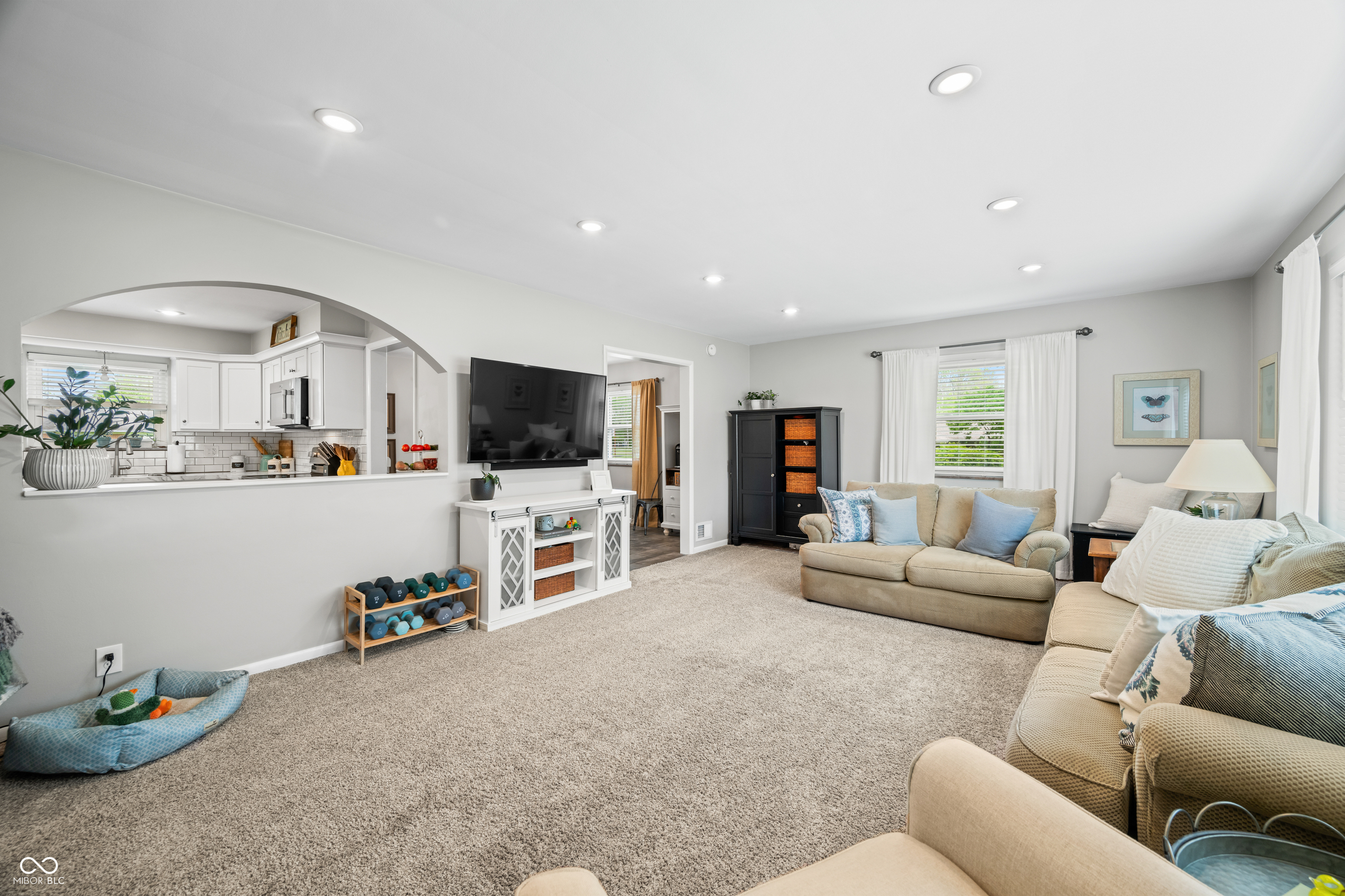 6250 Seminole Drive