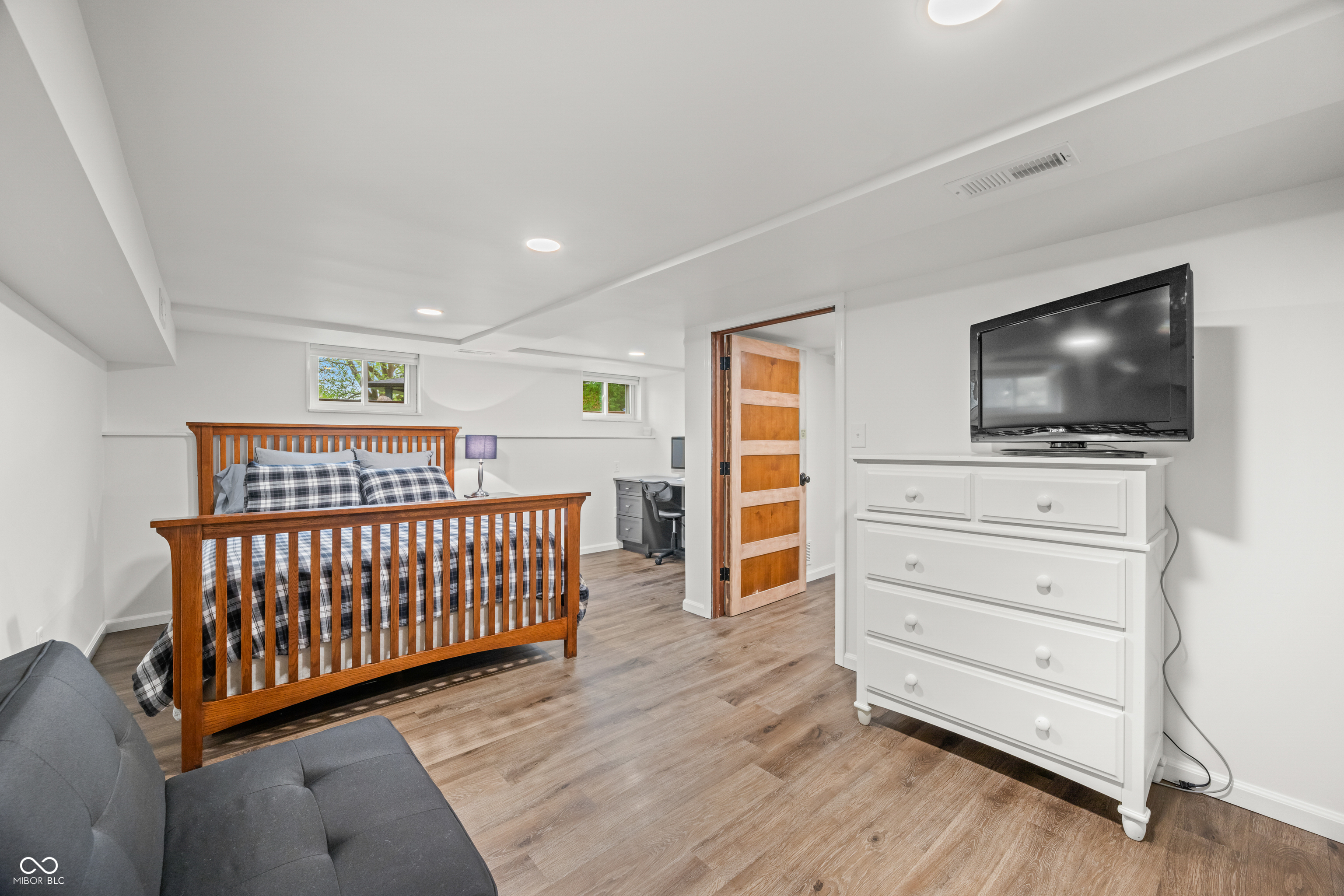 6250 Seminole Drive