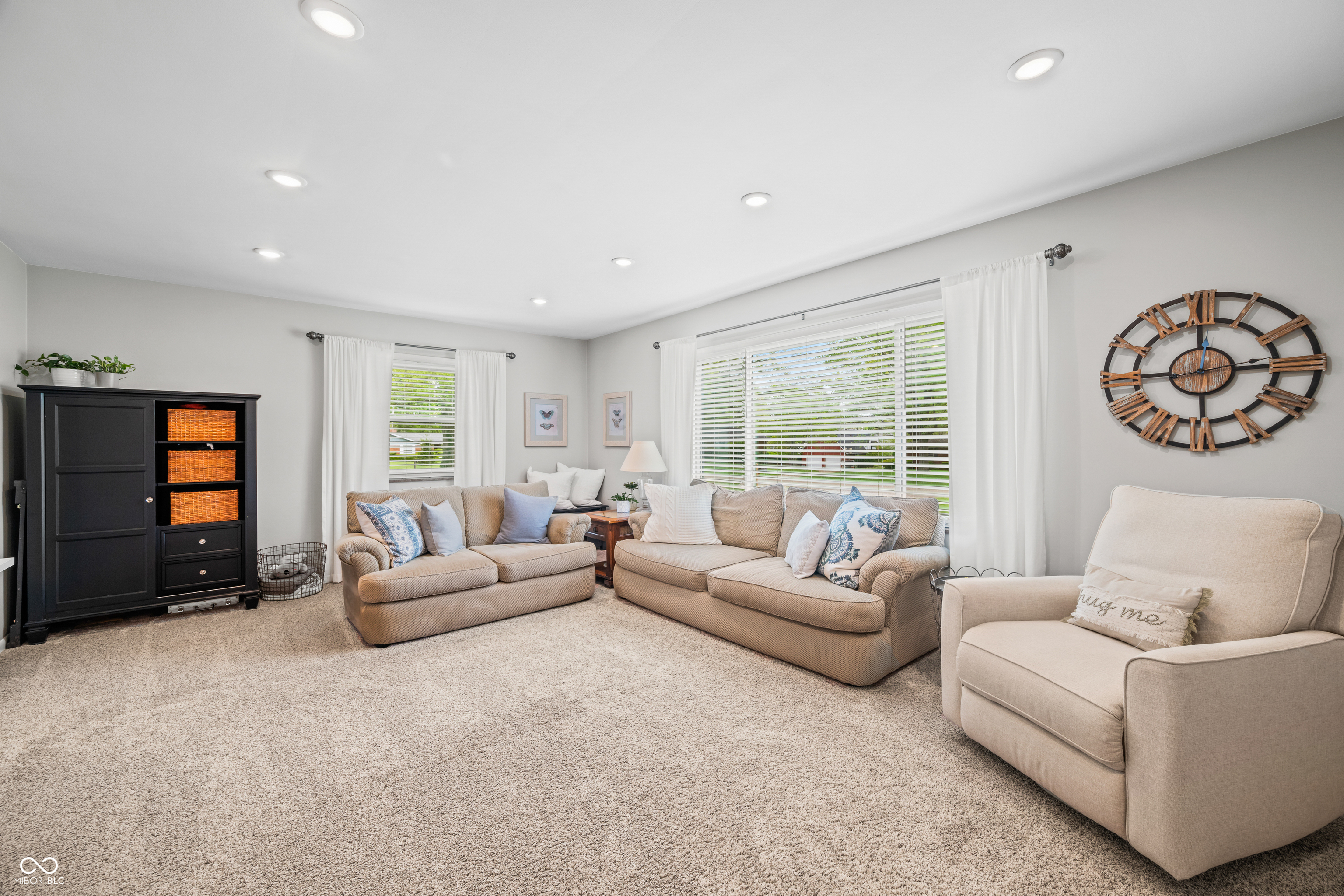6250 Seminole Drive