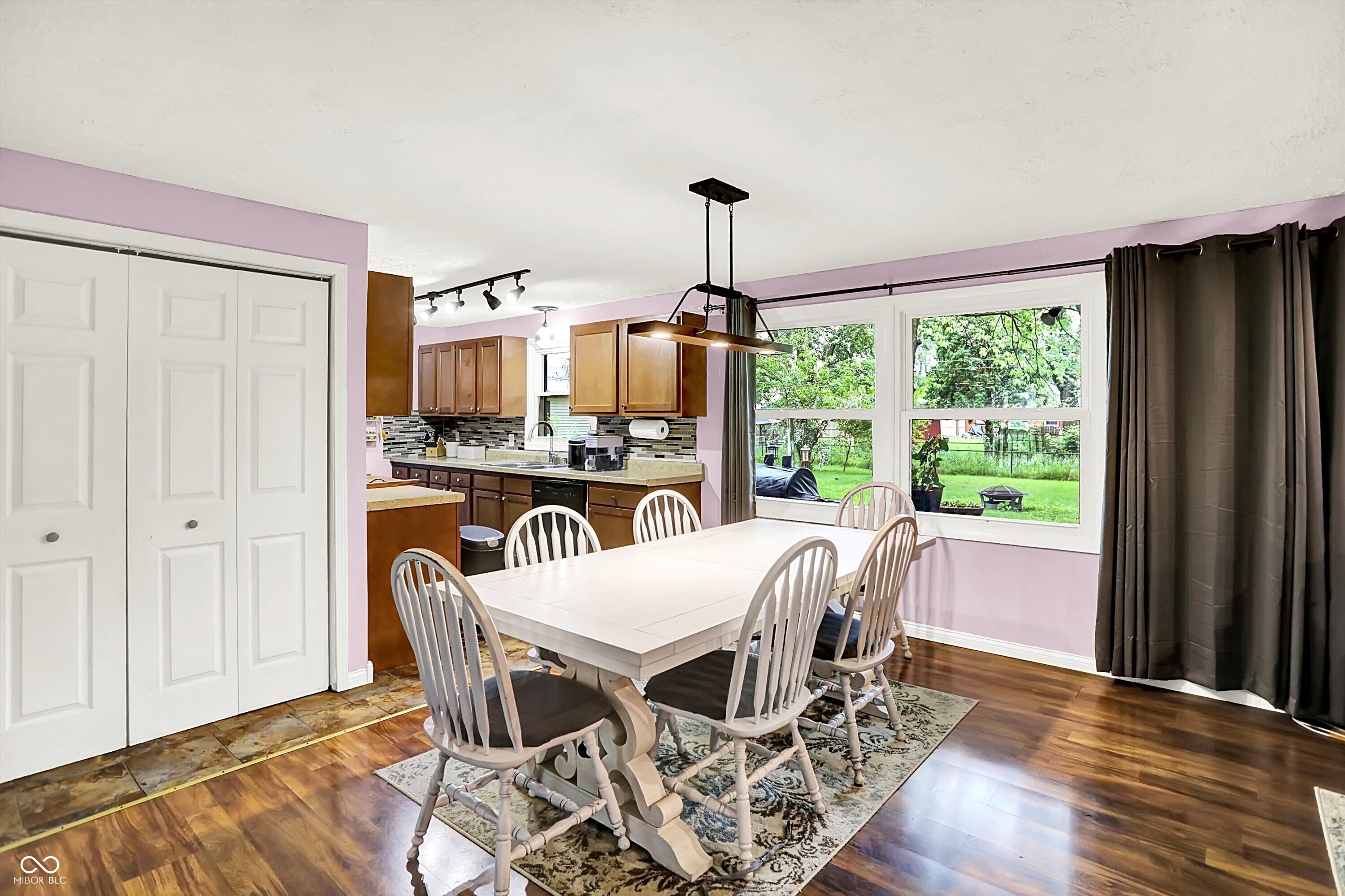1926 Fairmont Court
