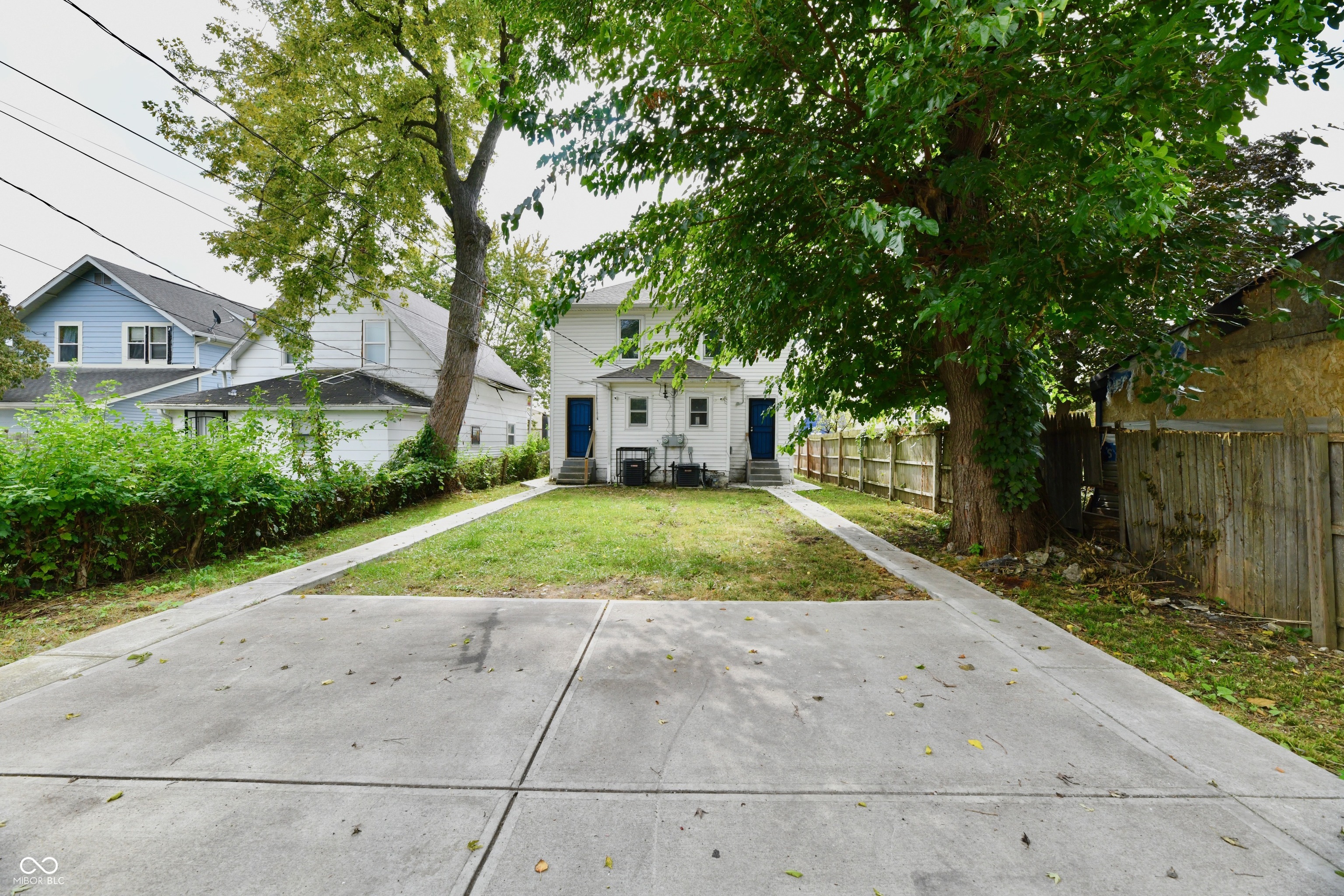 3328 E New York Street