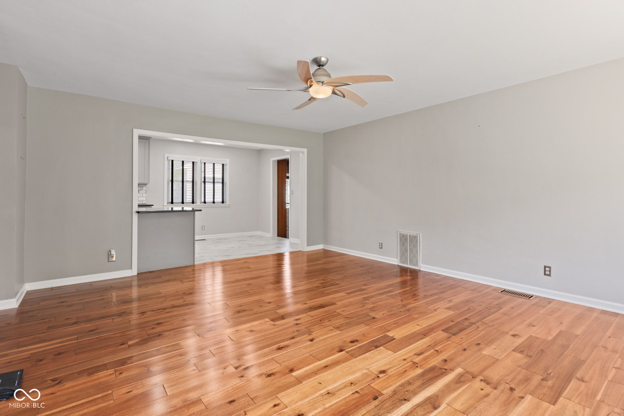 302 W Edgewood Avenue
