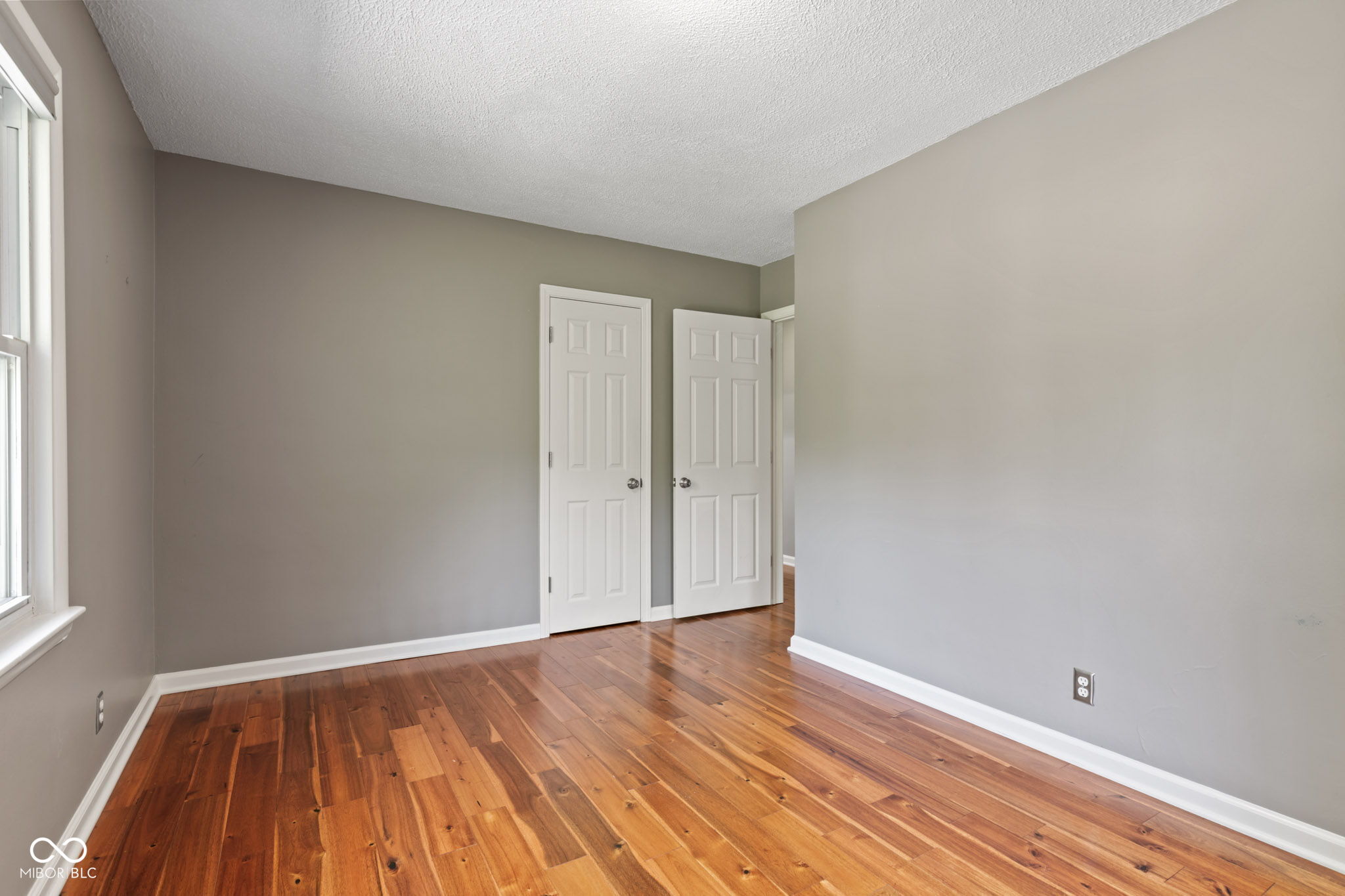 302 W Edgewood Avenue