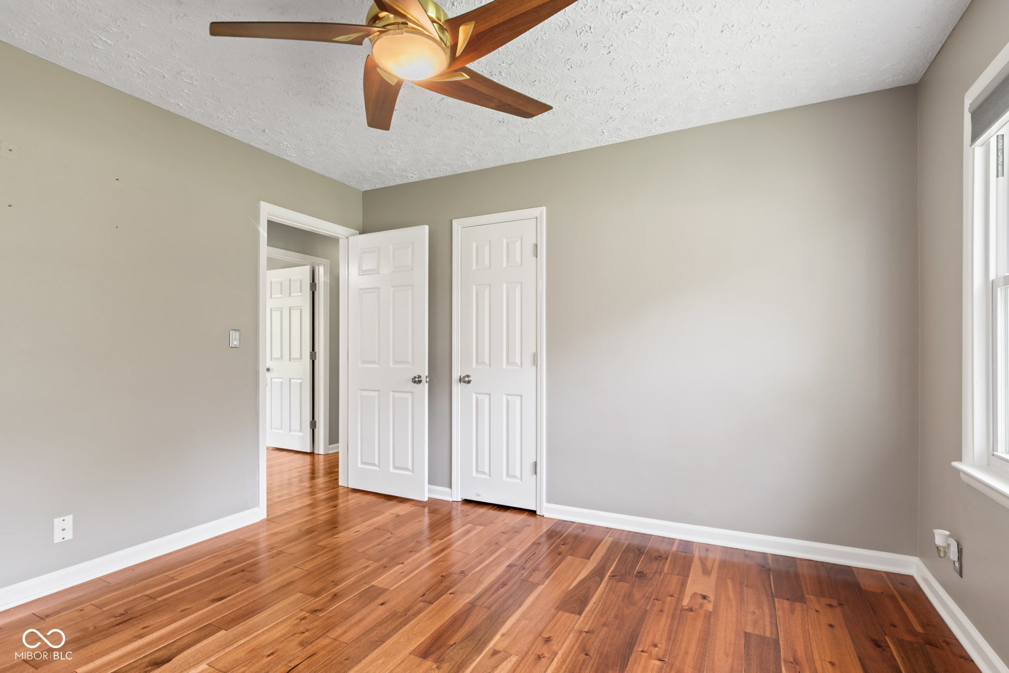 302 W Edgewood Avenue
