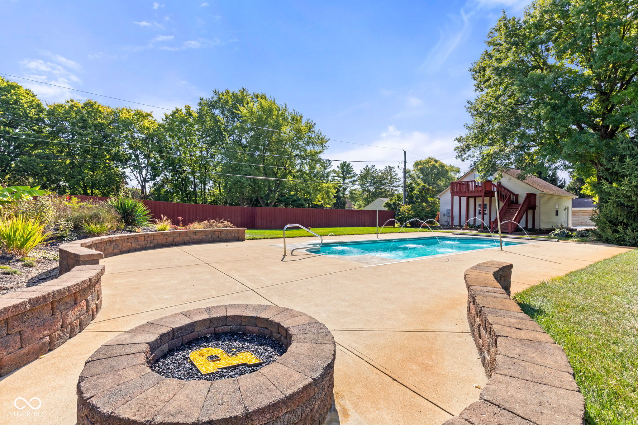 302 W Edgewood Avenue