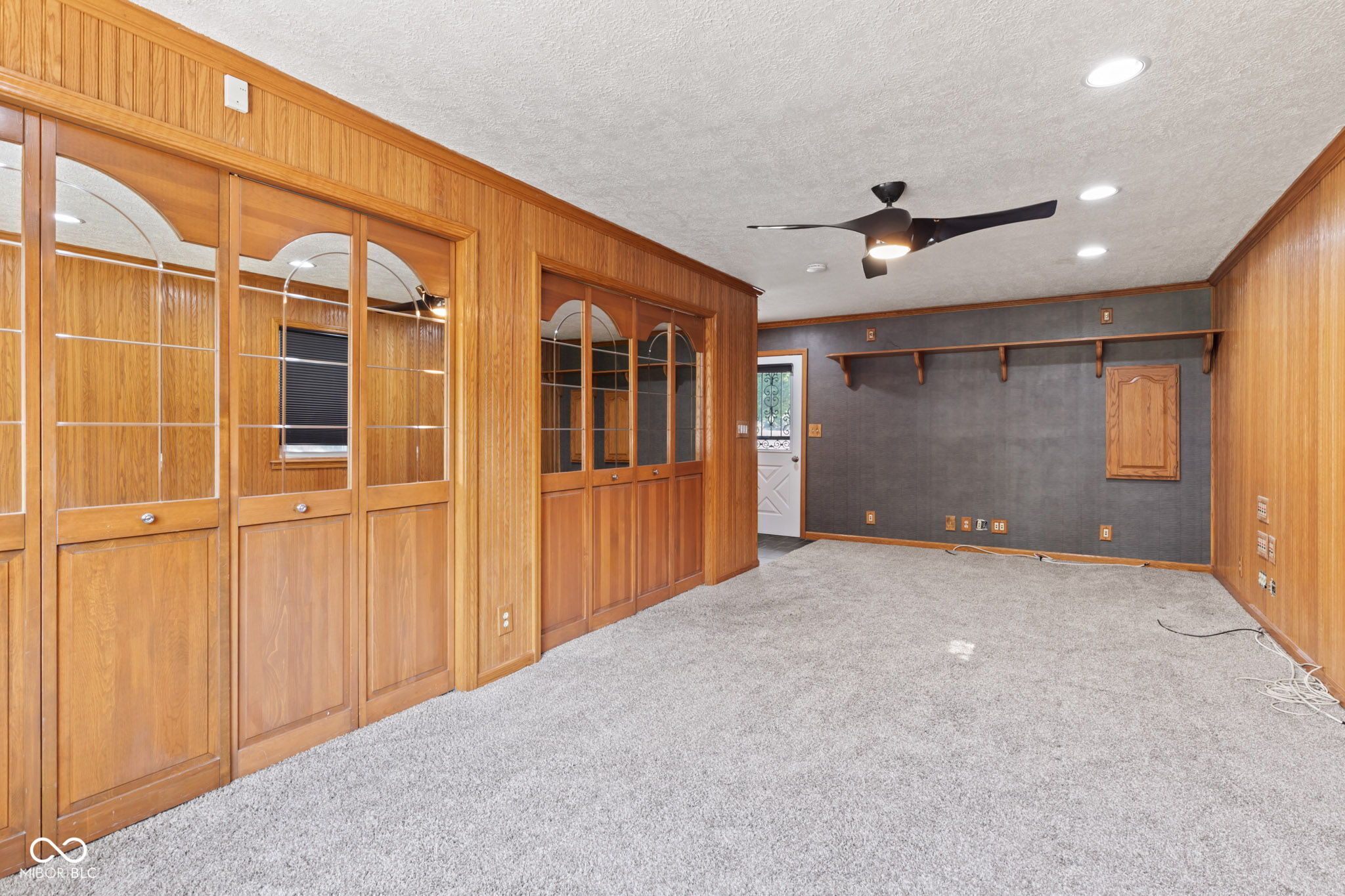 302 W Edgewood Avenue