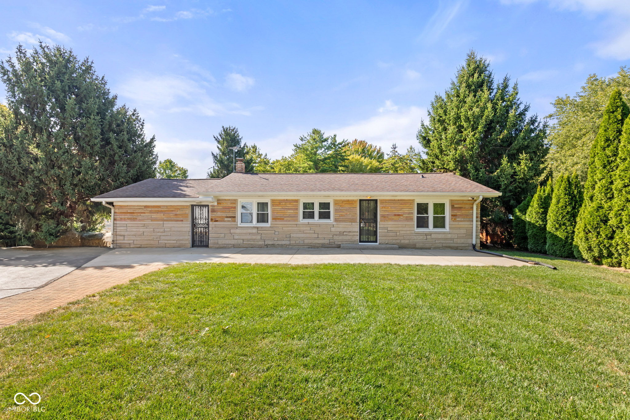 302 W Edgewood Avenue