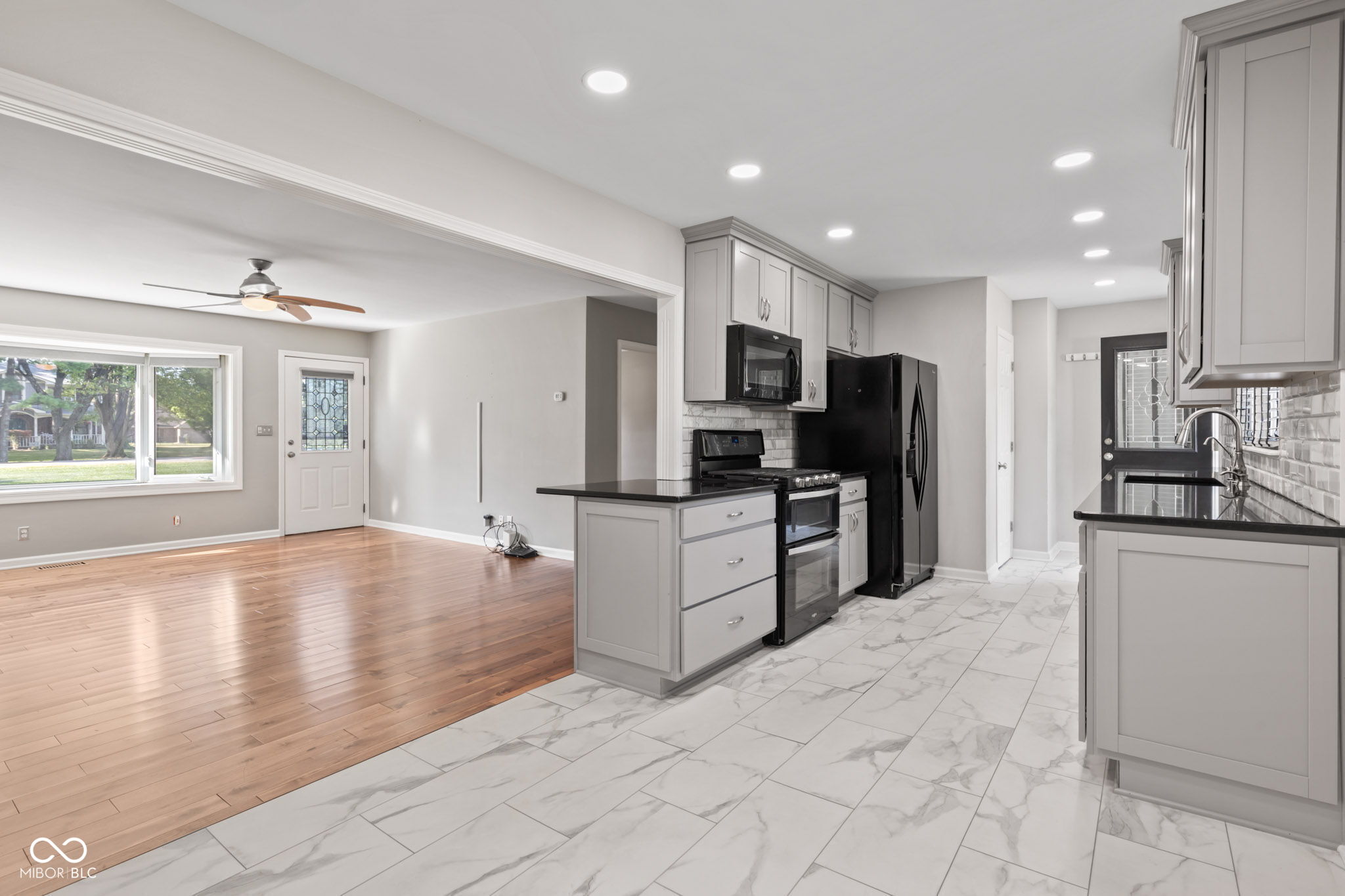 302 W Edgewood Avenue