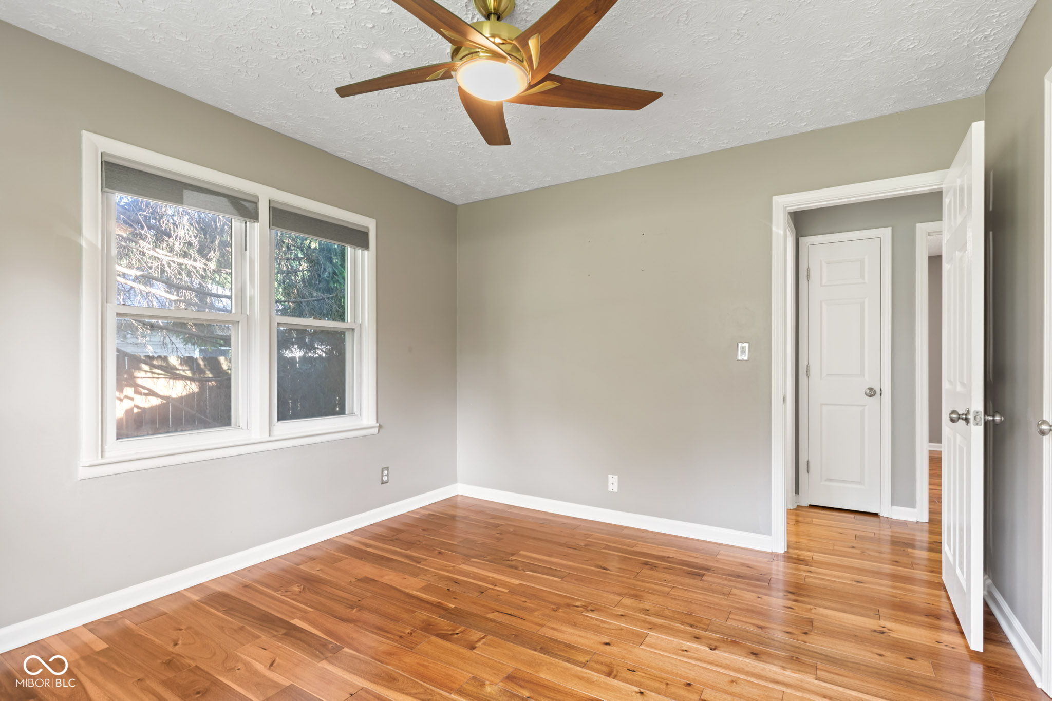 302 W Edgewood Avenue