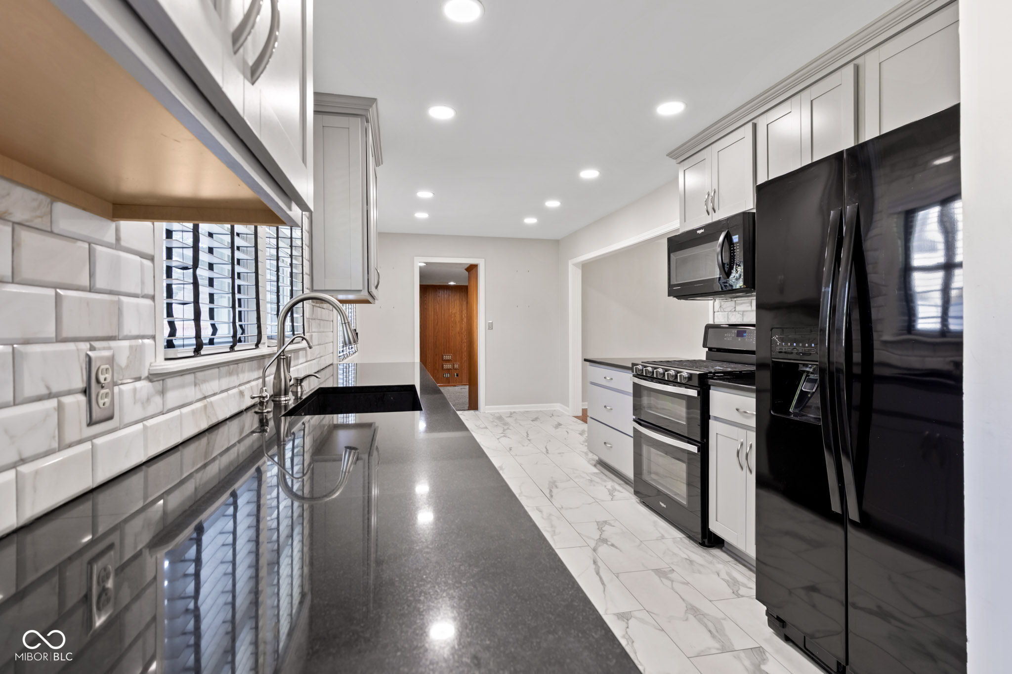 302 W Edgewood Avenue