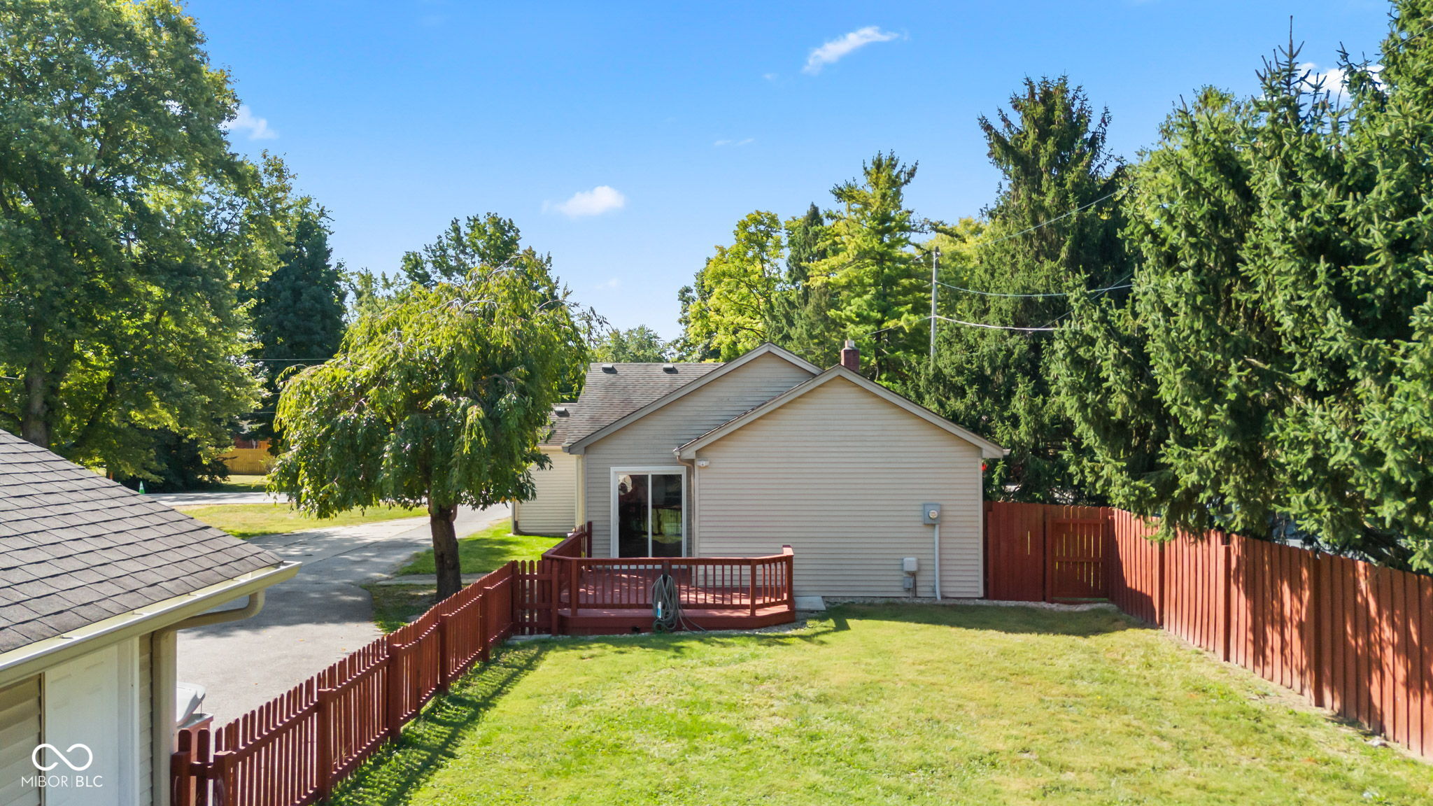 240 W Edgewood Avenue