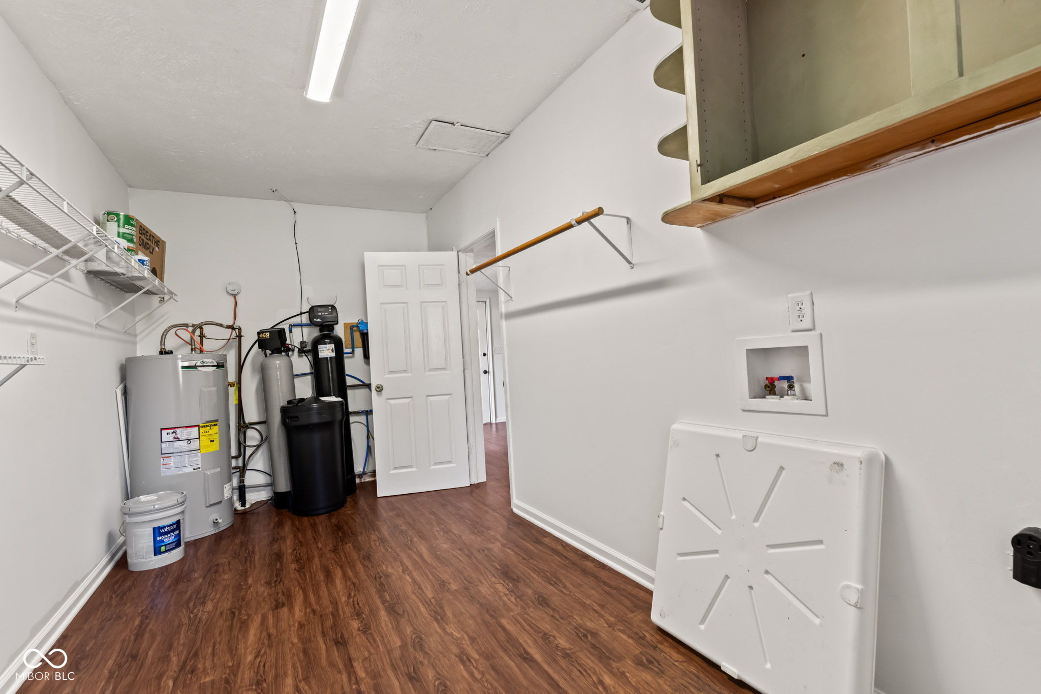 240 W Edgewood Avenue