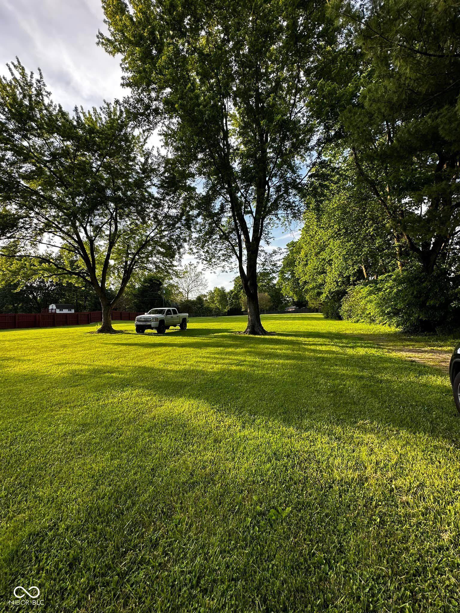 230 W Edgewood Avenue