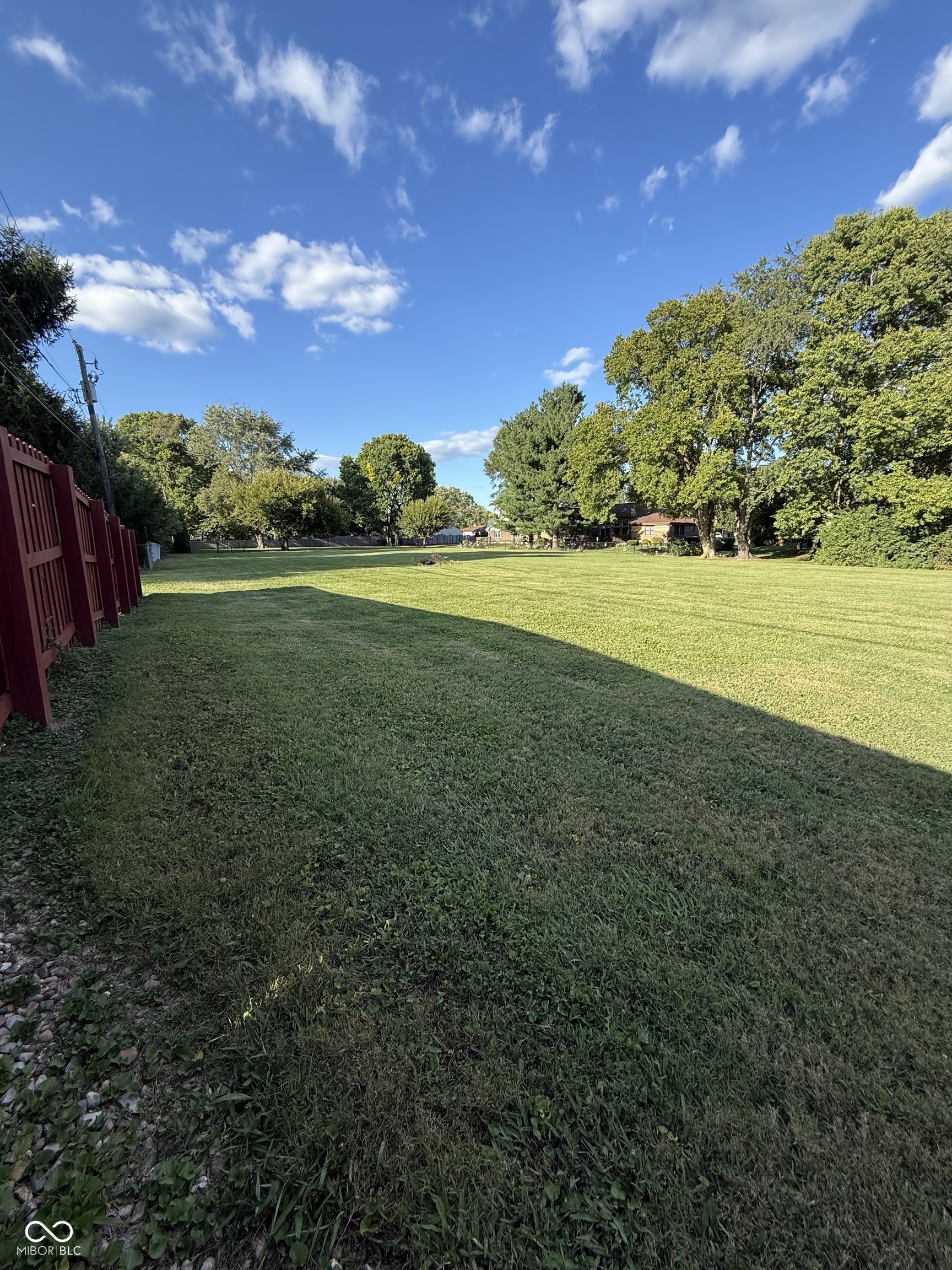 230 W Edgewood Avenue