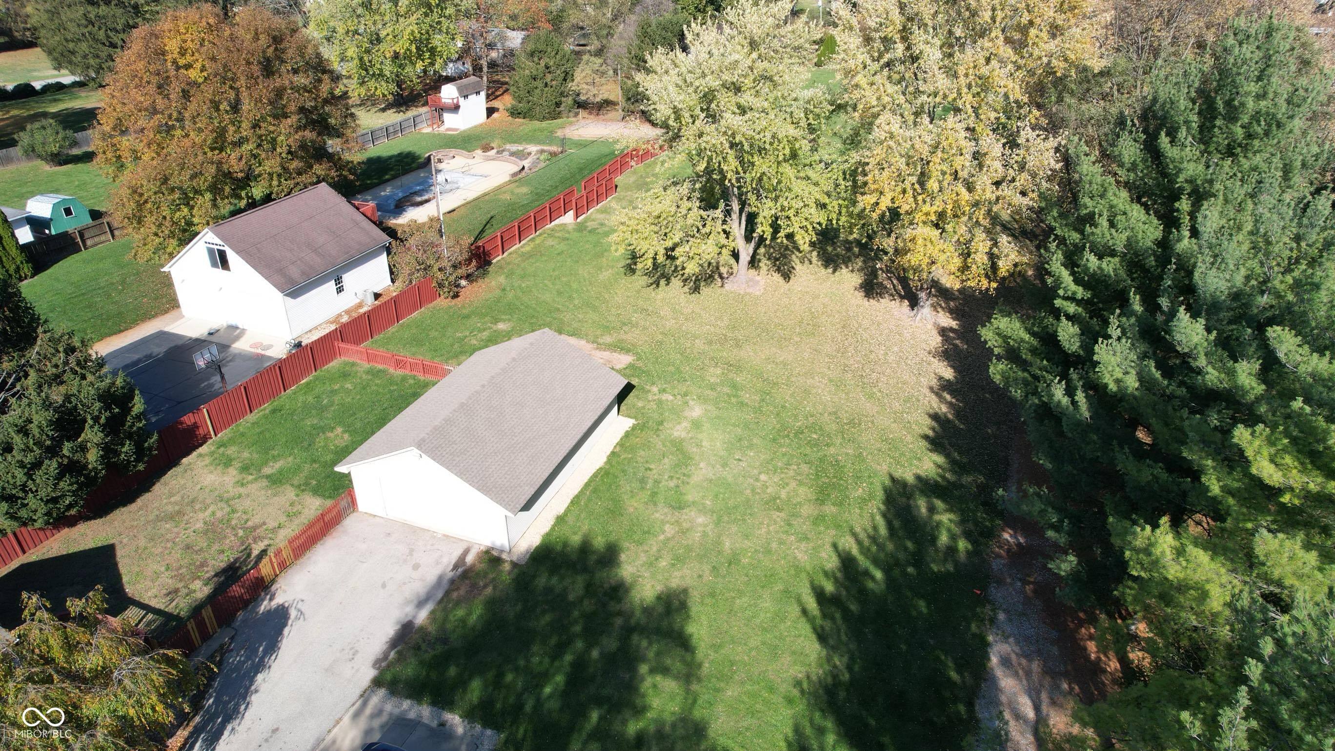230 W Edgewood Avenue