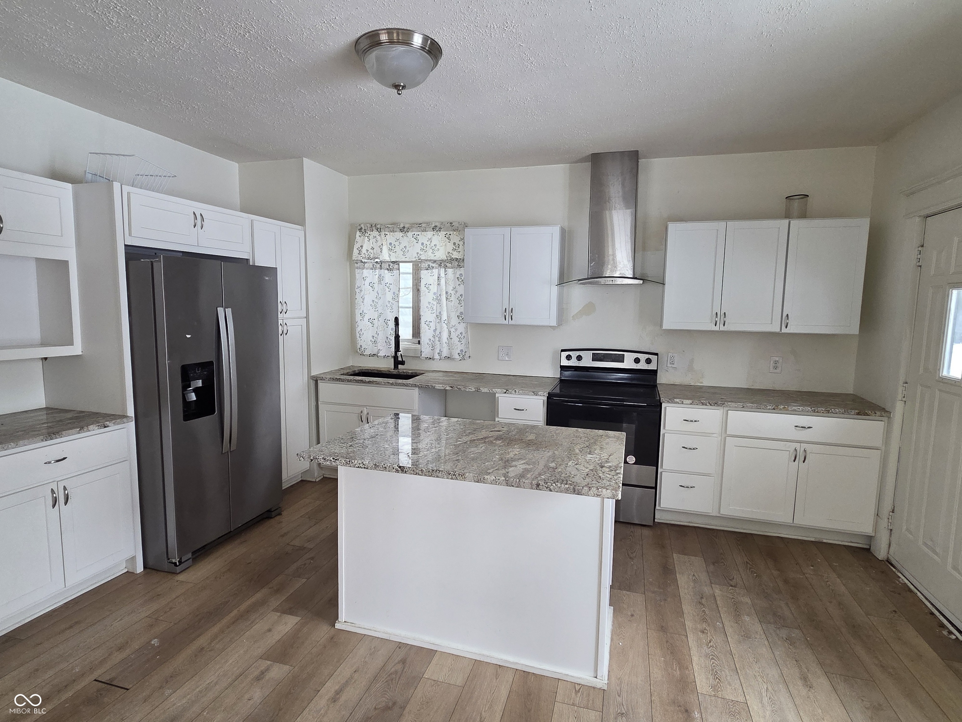 425 W 41st Street