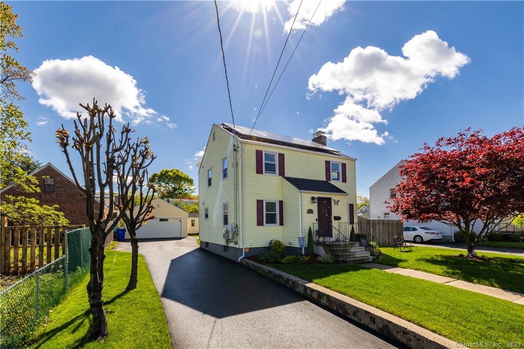 168 Abbotsford Avenue