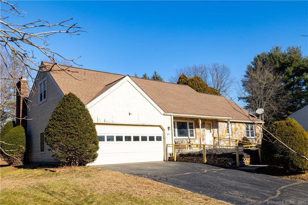 25 Hampshire Drive