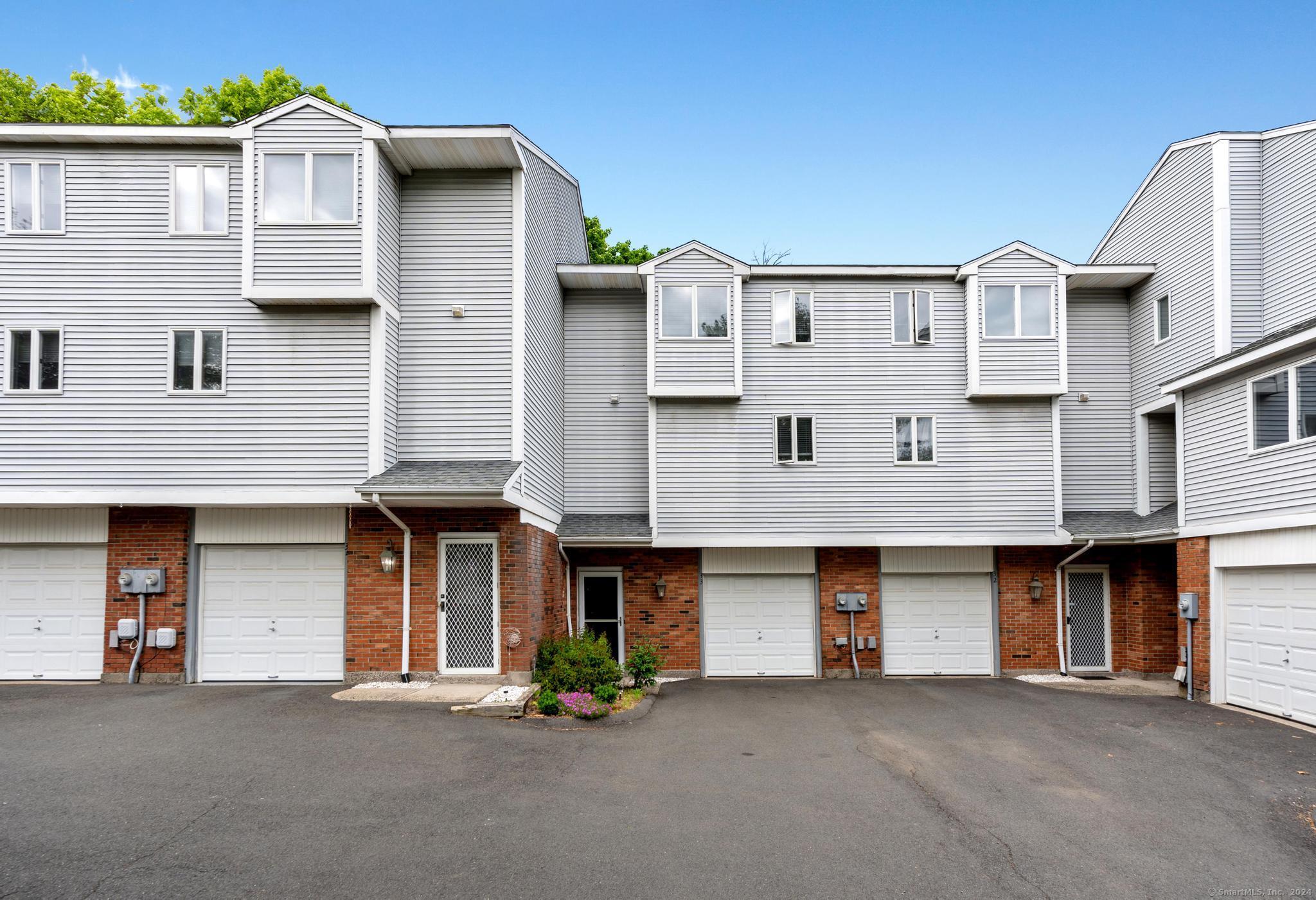 33 Brinley Way 33